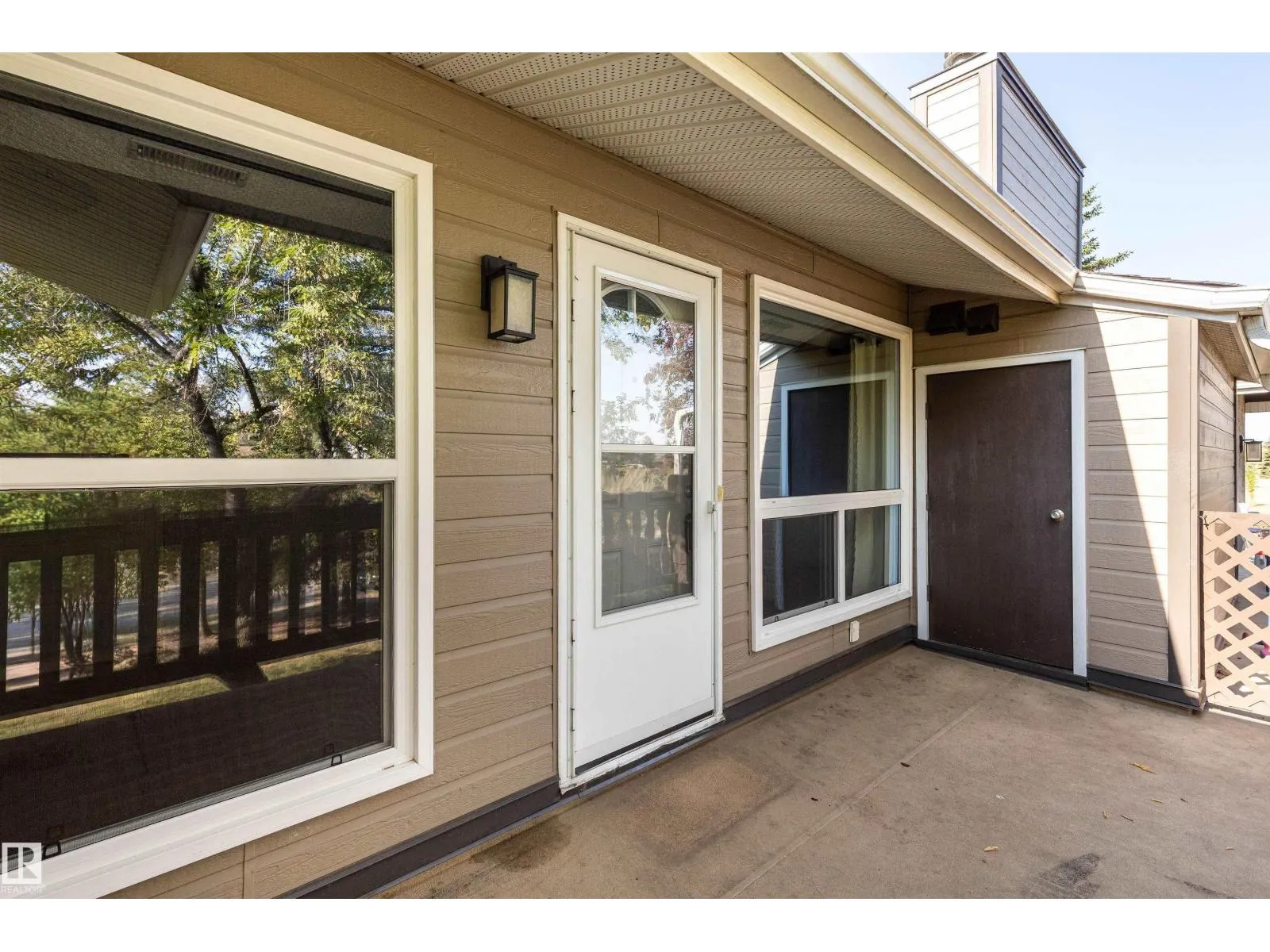 1112 SADDLEBACK RD NW