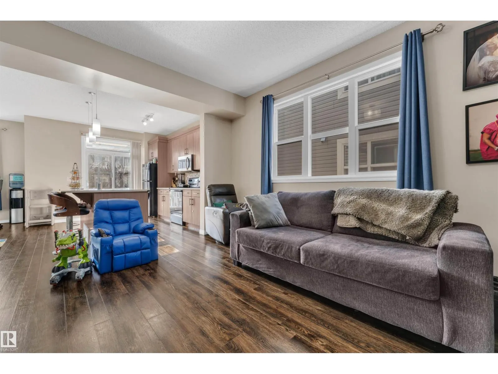 20108 19 AV NW