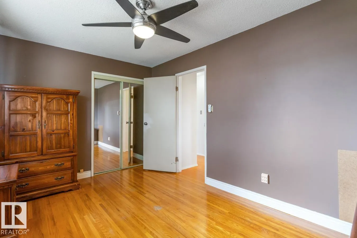 11103 34 ST NW
