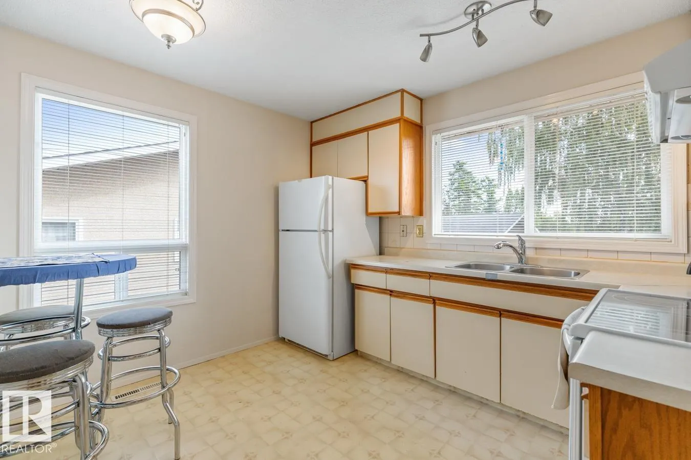 11103 34 ST NW