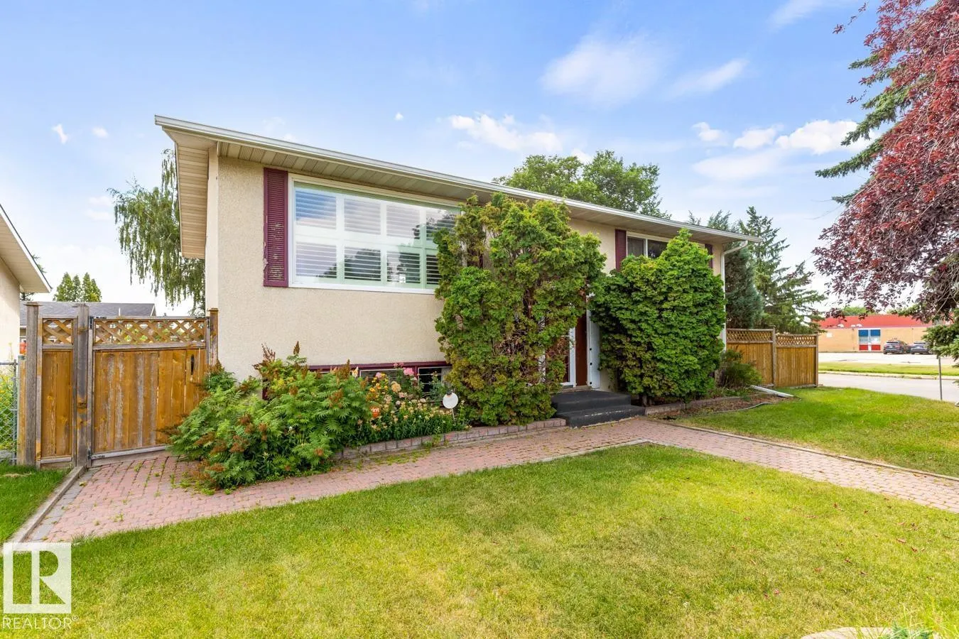 11103 34 ST NW