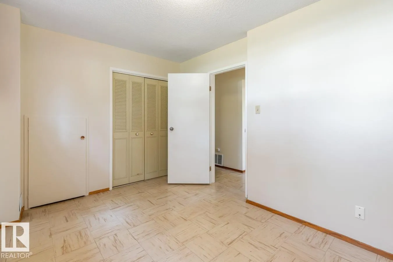 11103 34 ST NW