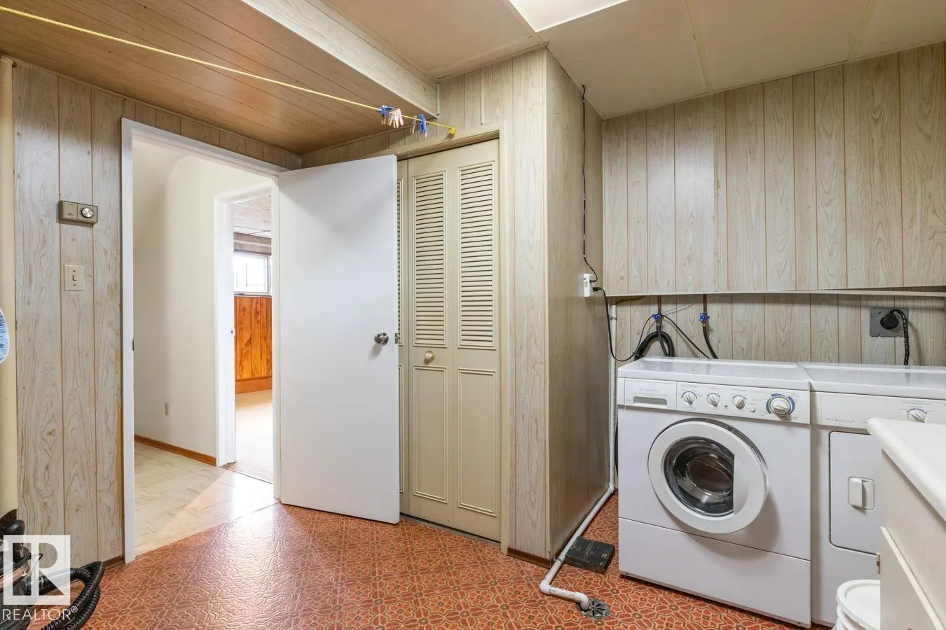 11103 34 ST NW