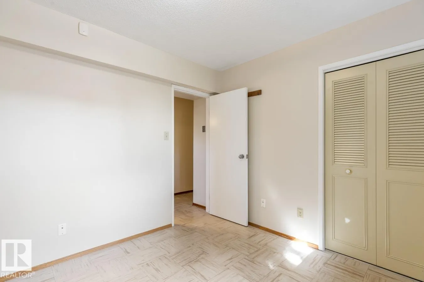 11103 34 ST NW