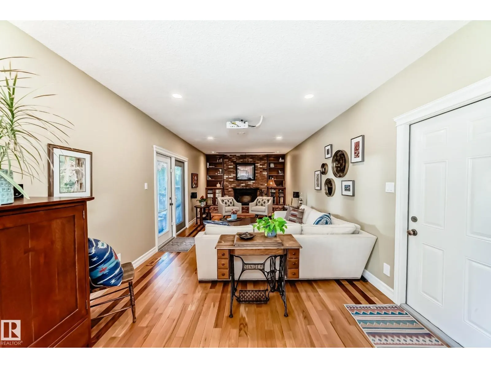 #24 51514 RGE ROAD 261