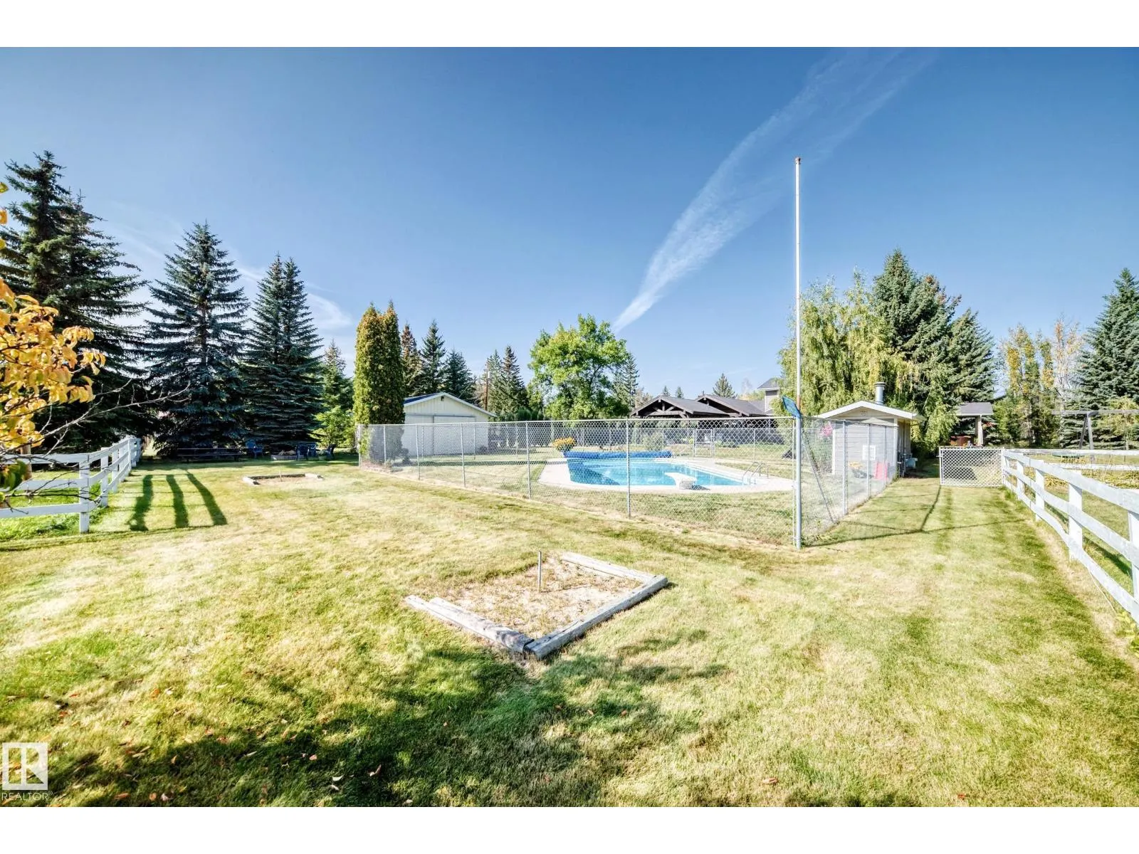 #24 51514 RGE ROAD 261