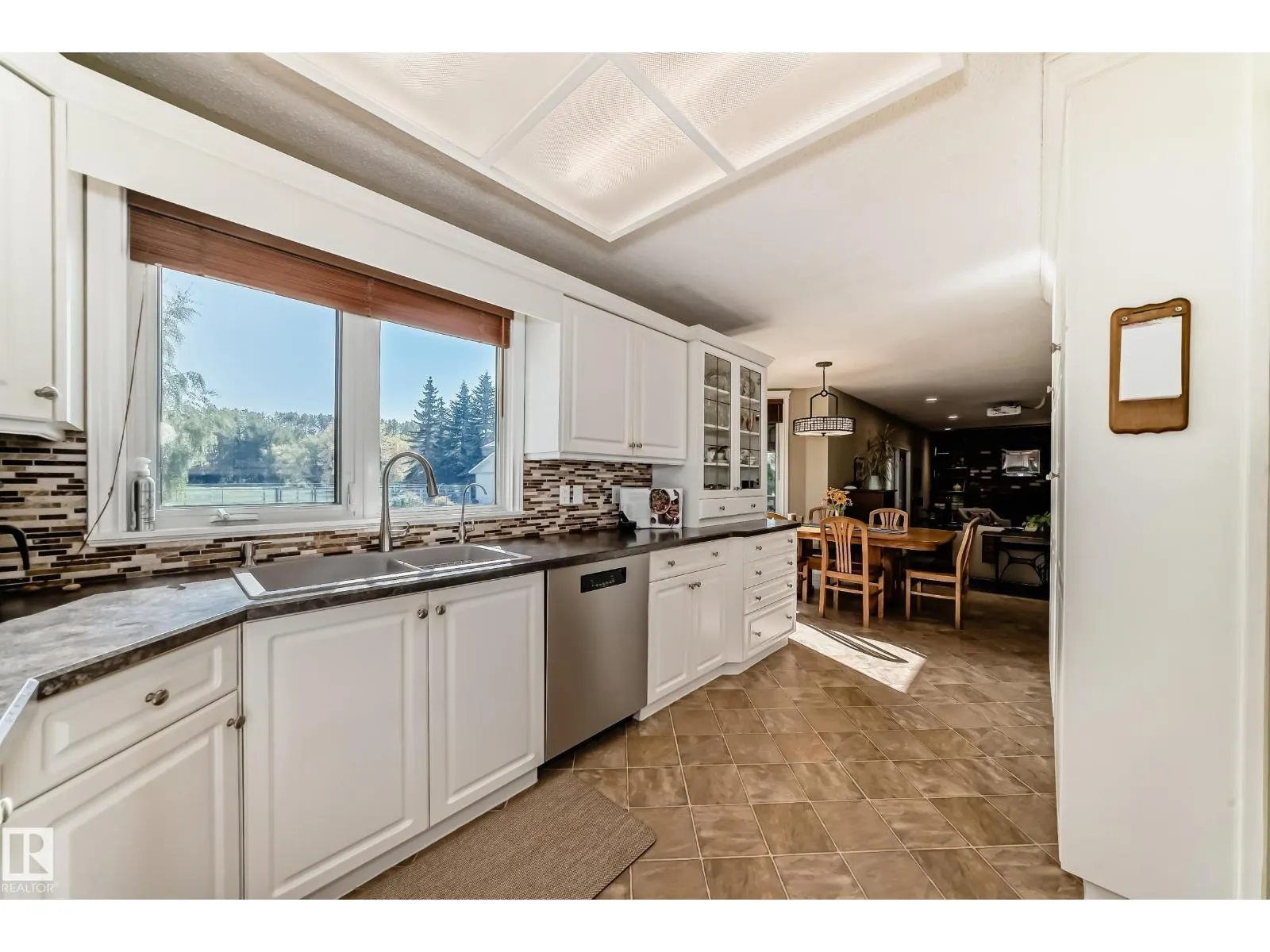#24 51514 RGE ROAD 261