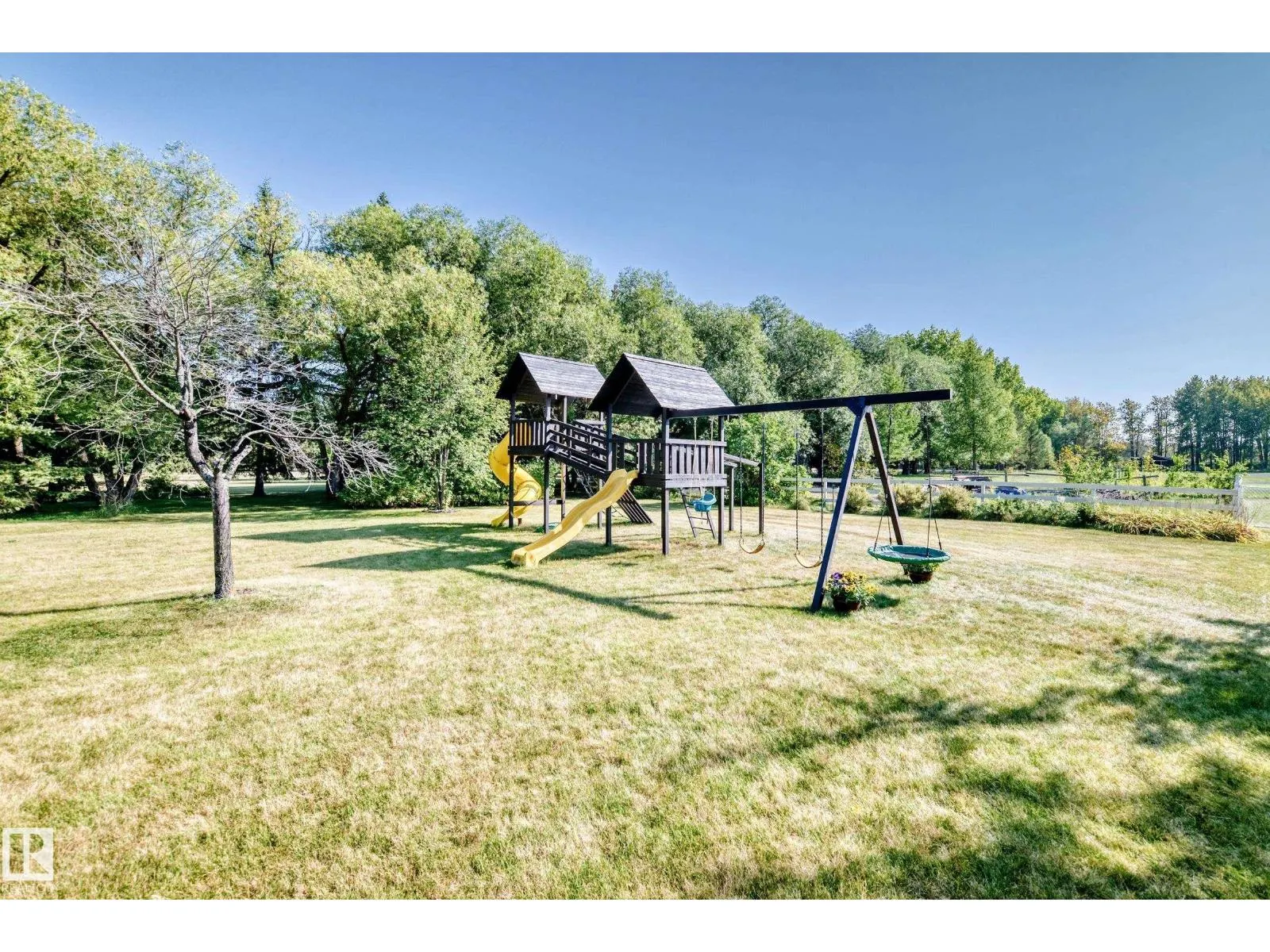 #24 51514 RGE ROAD 261