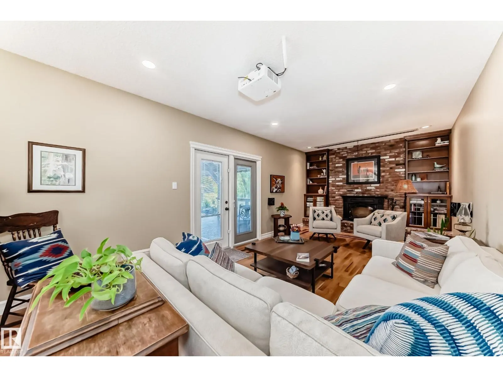 #24 51514 RGE ROAD 261