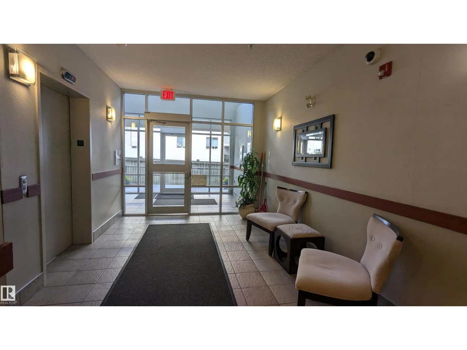 #203 11140 68 AV NW