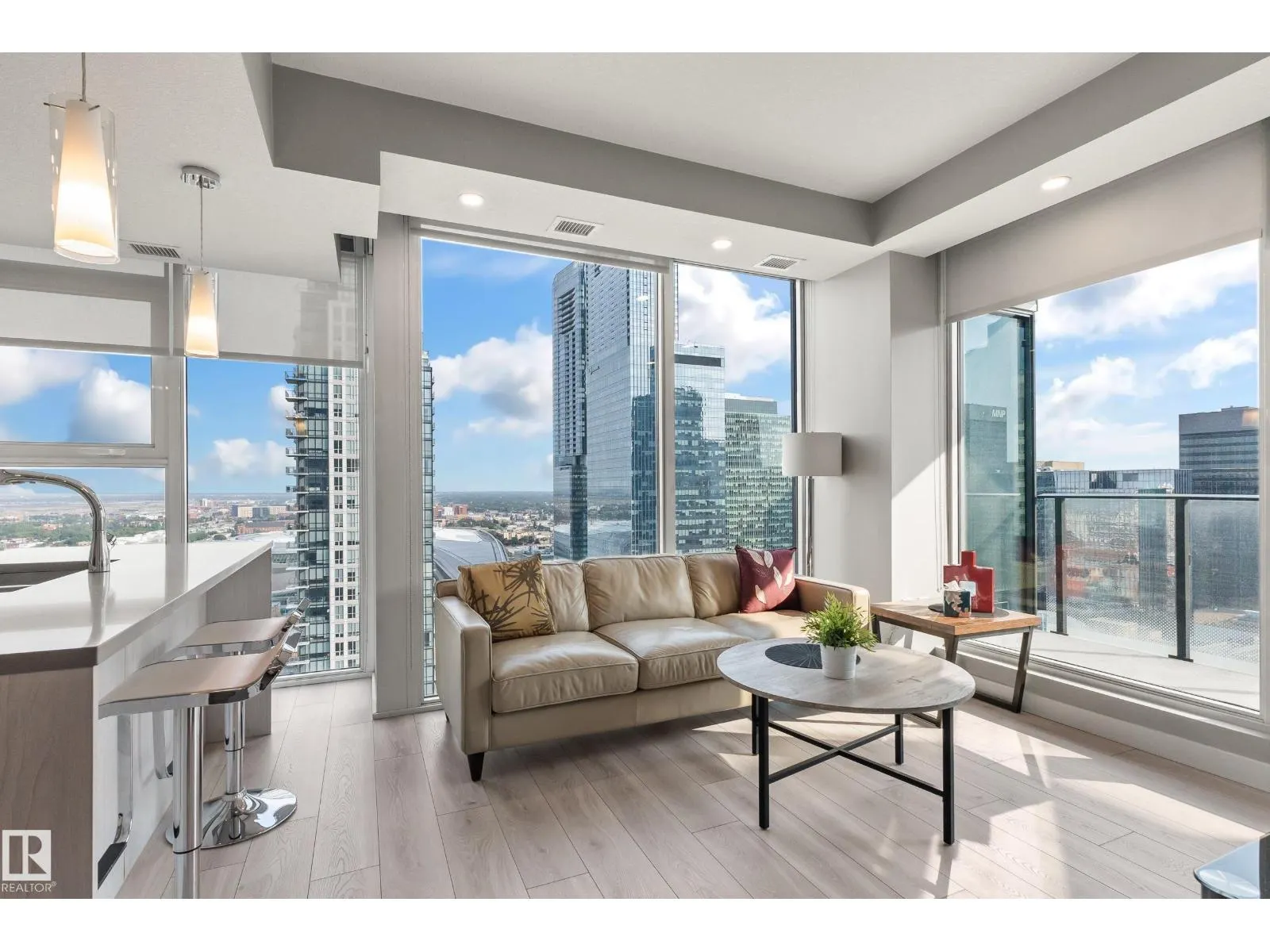 #2303 10180 103 ST NW