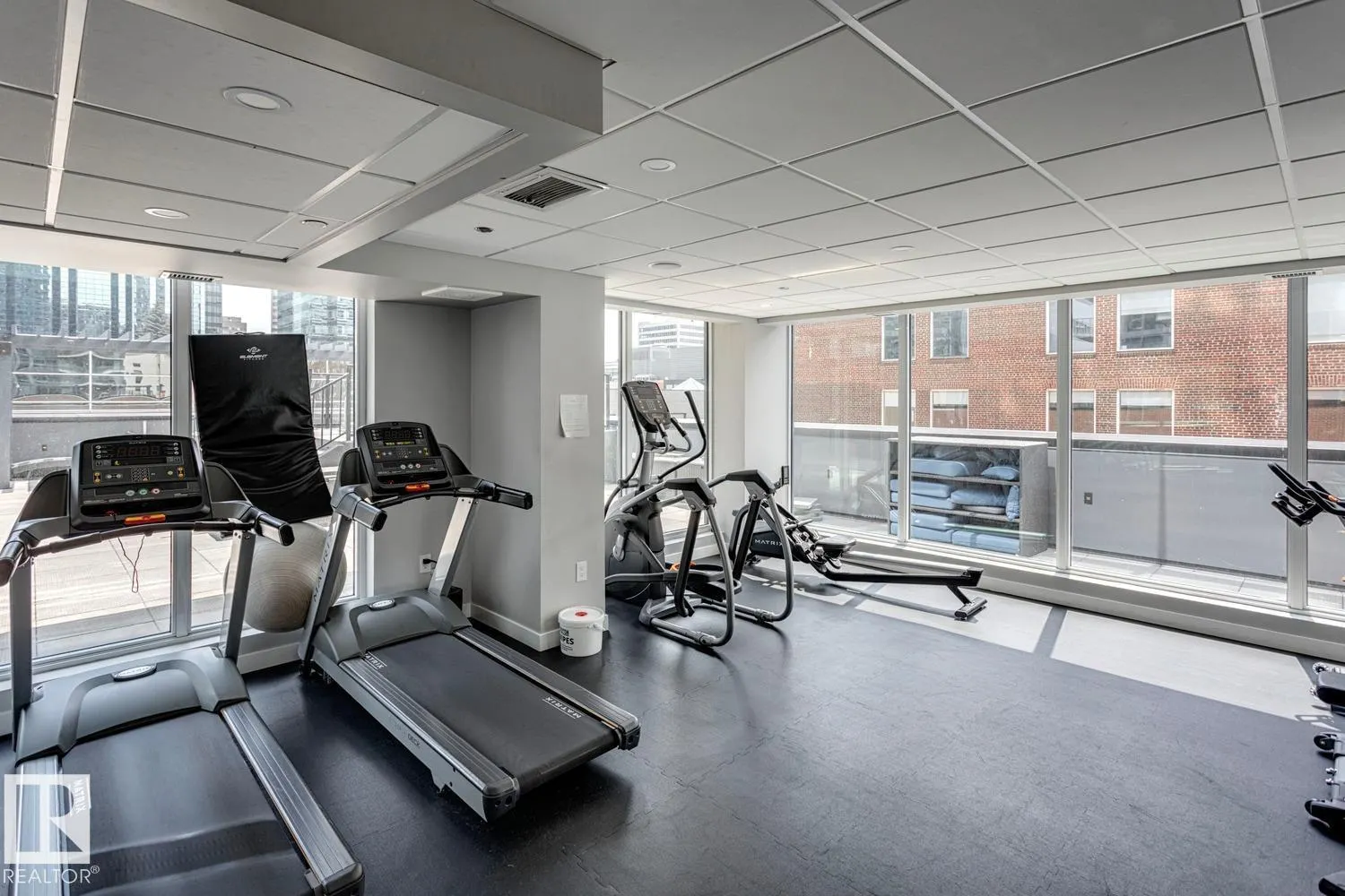 #2303 10180 103 ST NW