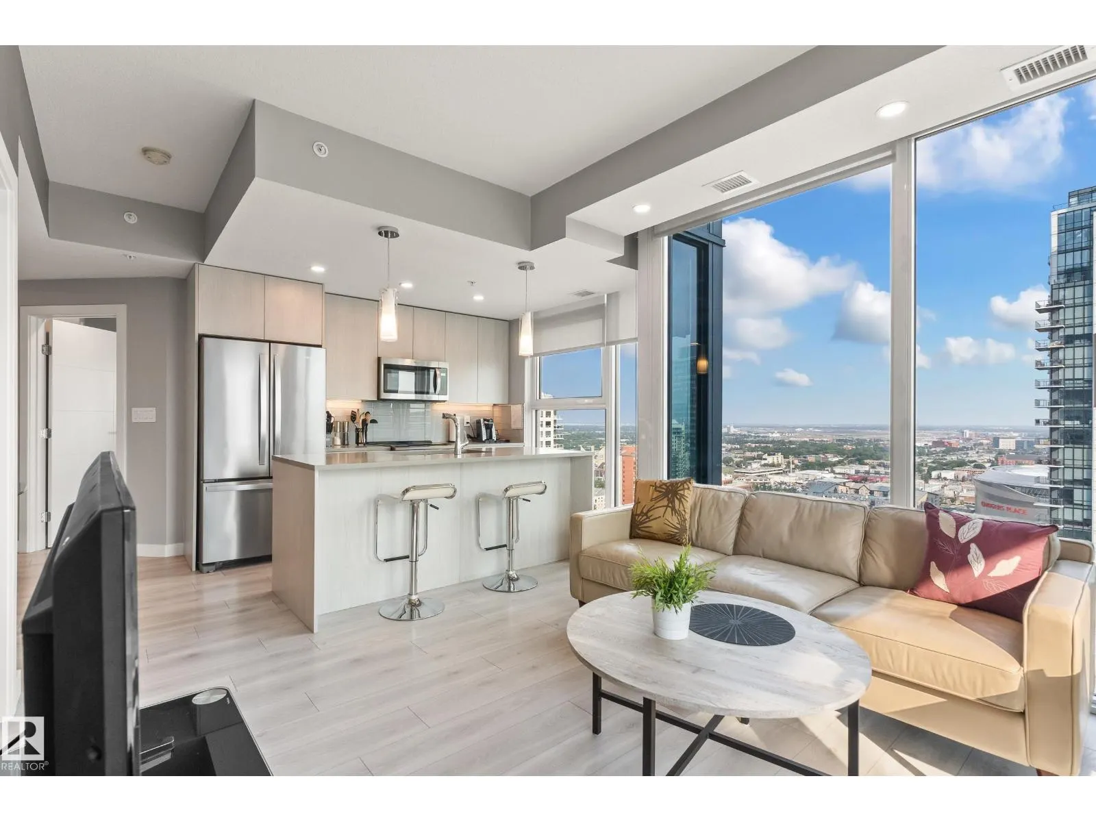 #2303 10180 103 ST NW