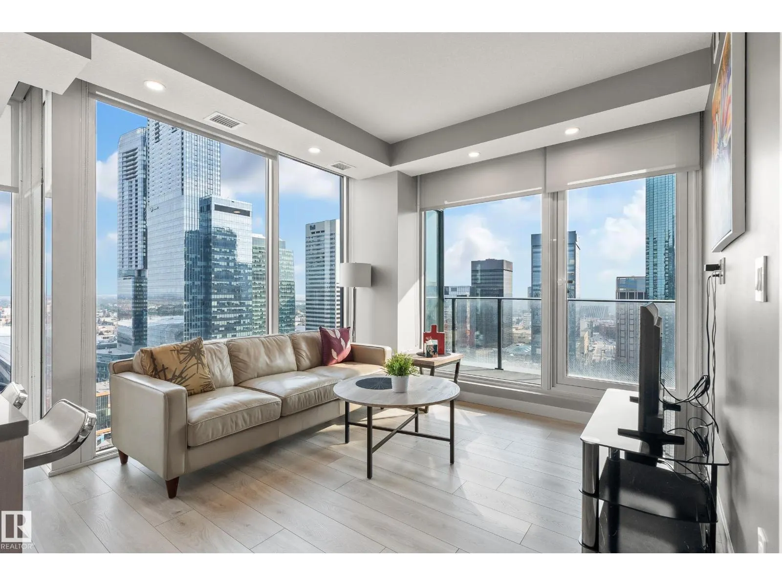 #2303 10180 103 ST NW