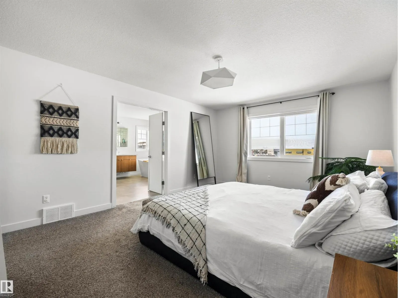 2366 CASSIDY WY SW