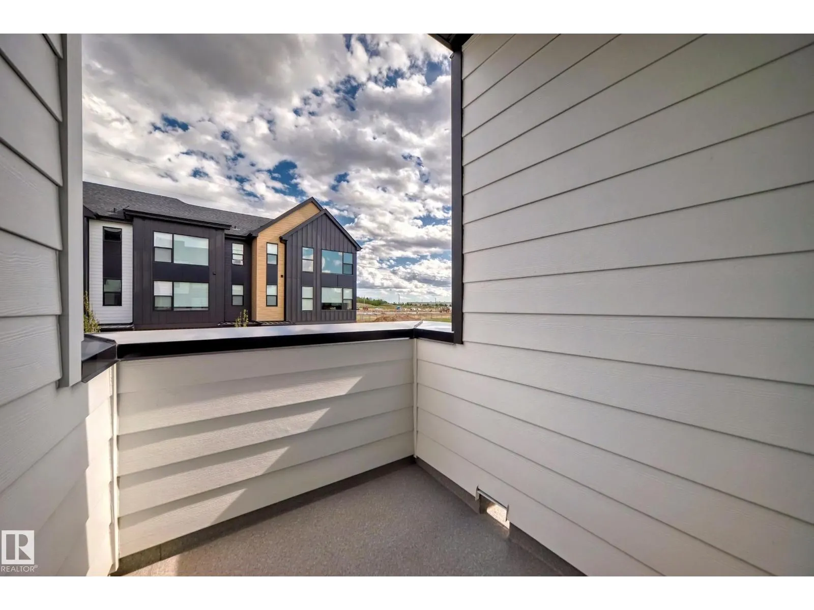 #66 5 Rondeau DR