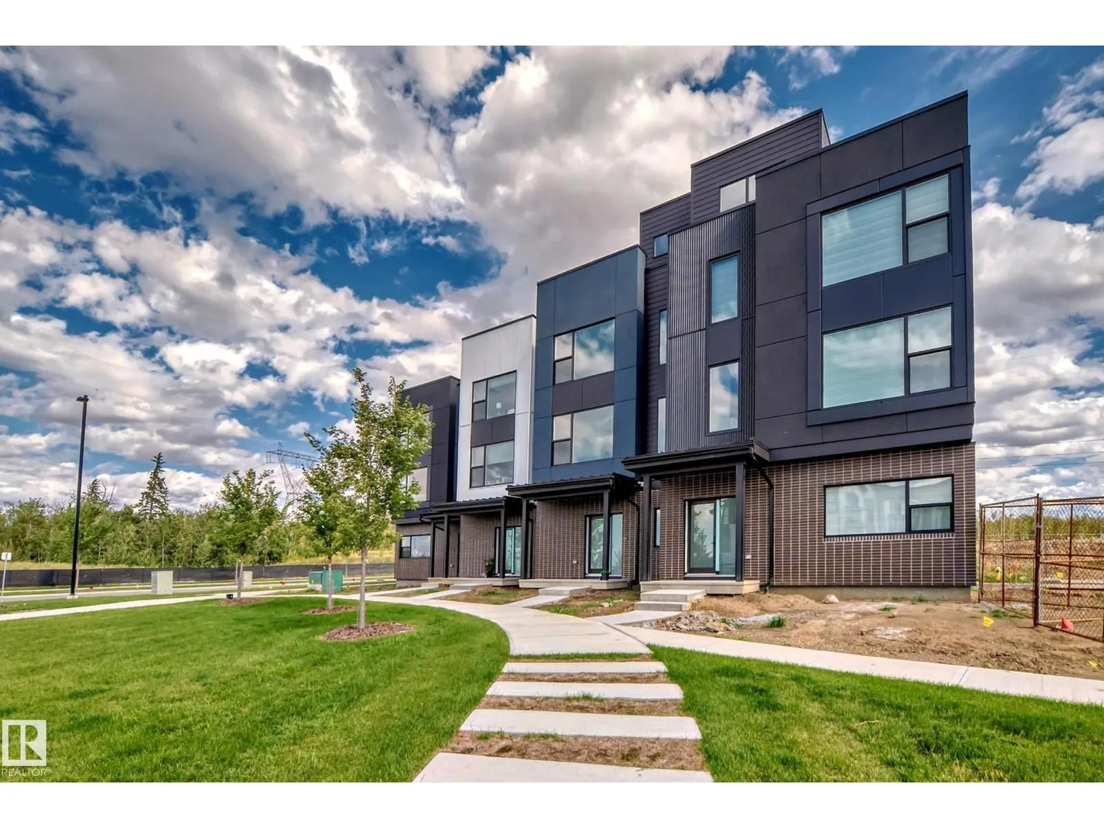 #68 5 Rondeau DR