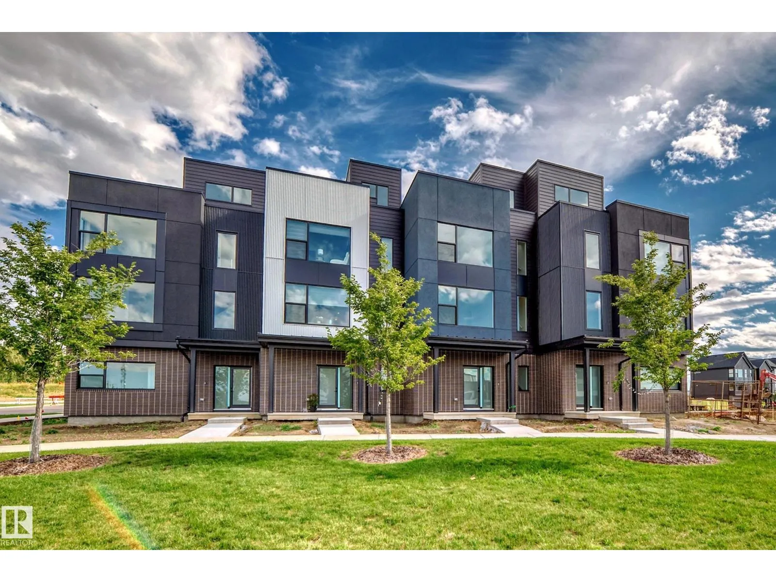 #68 5 Rondeau DR