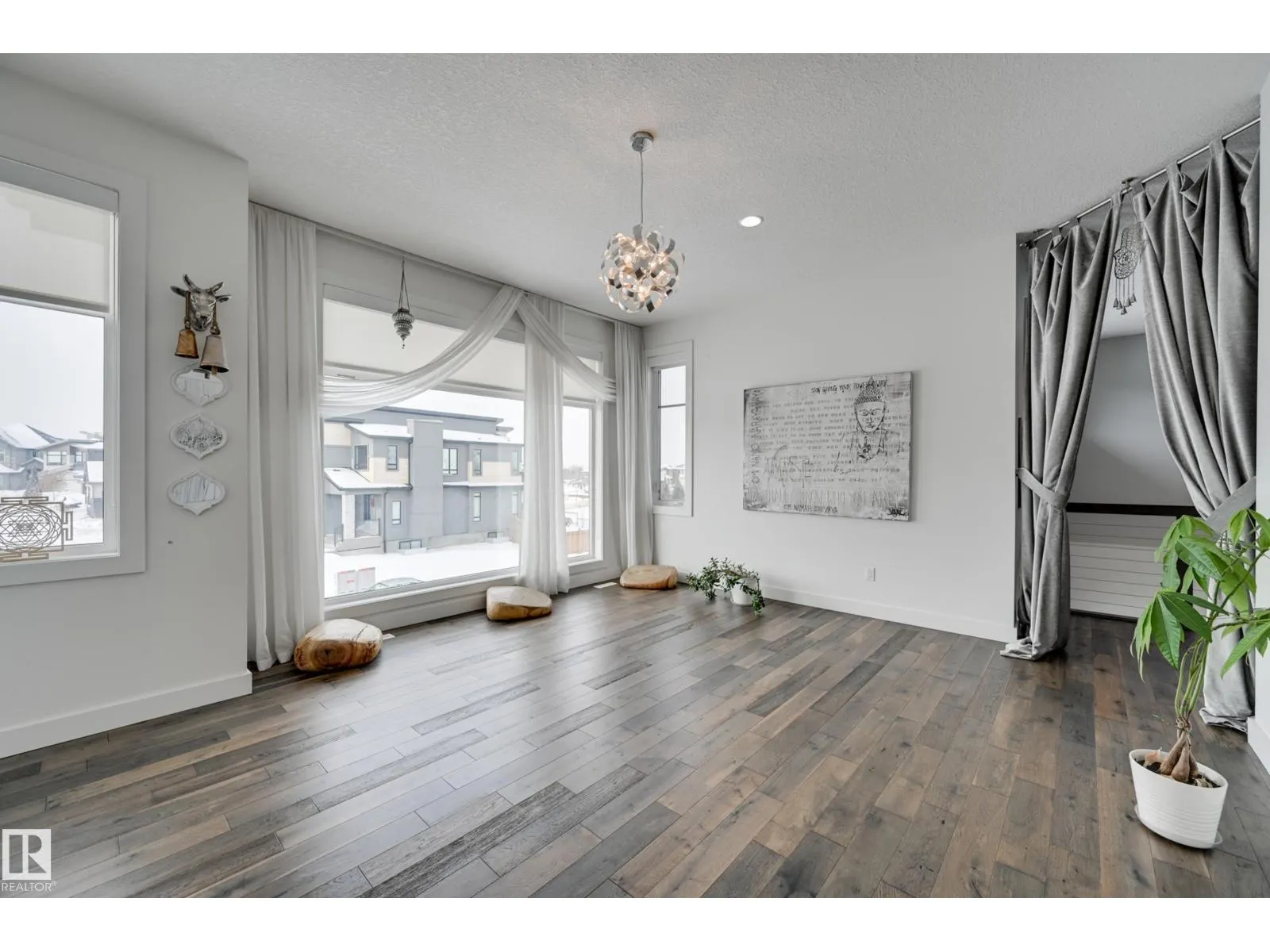 1311 HAINSTOCK WY SW