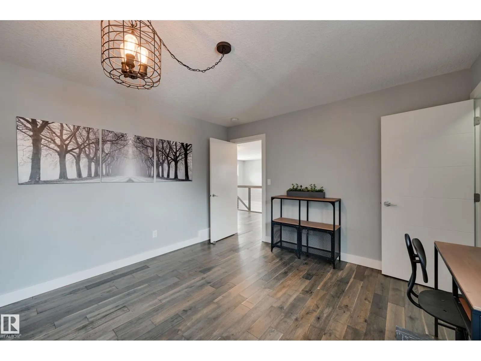 1311 HAINSTOCK WY SW