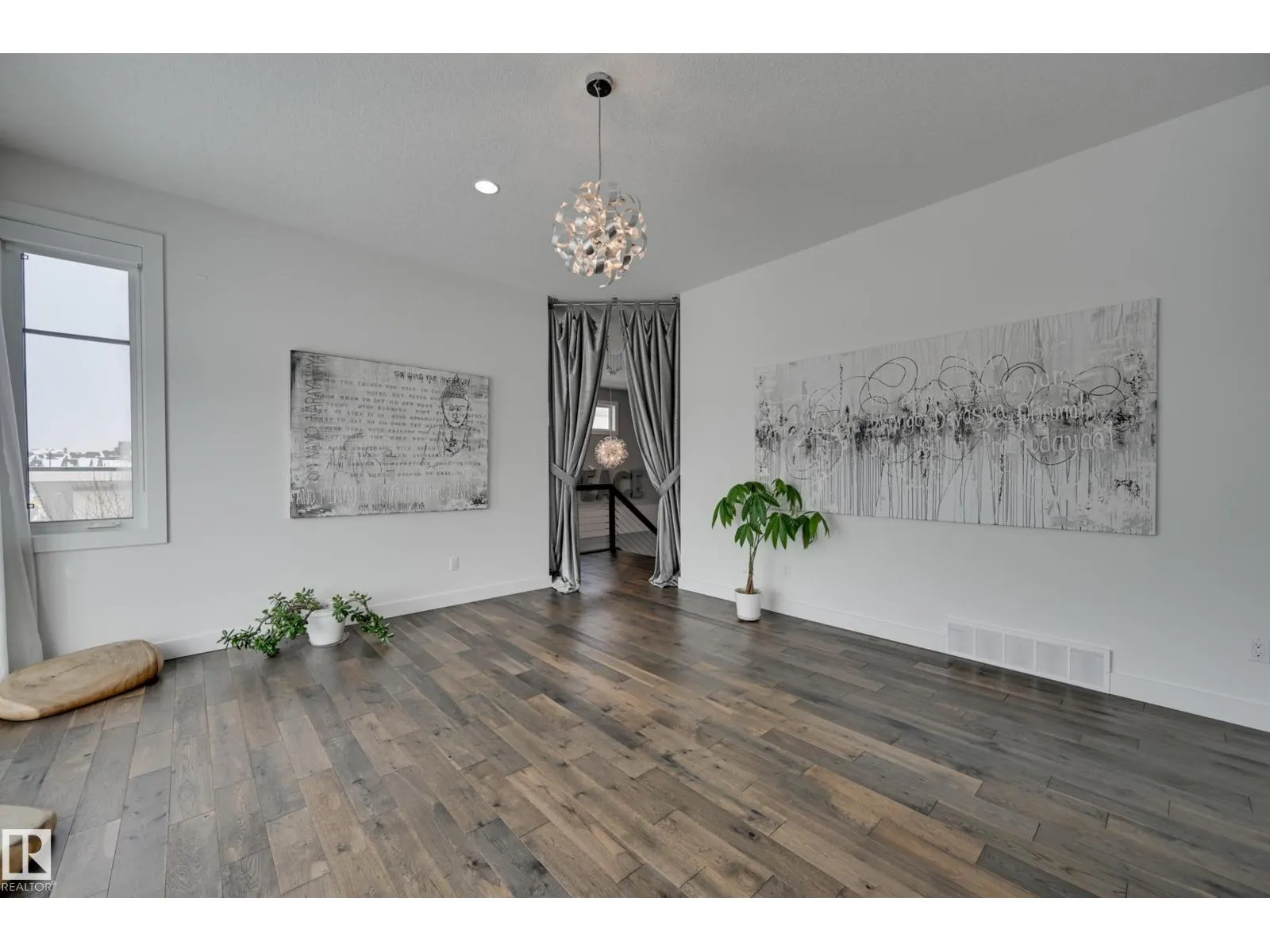 1311 HAINSTOCK WY SW