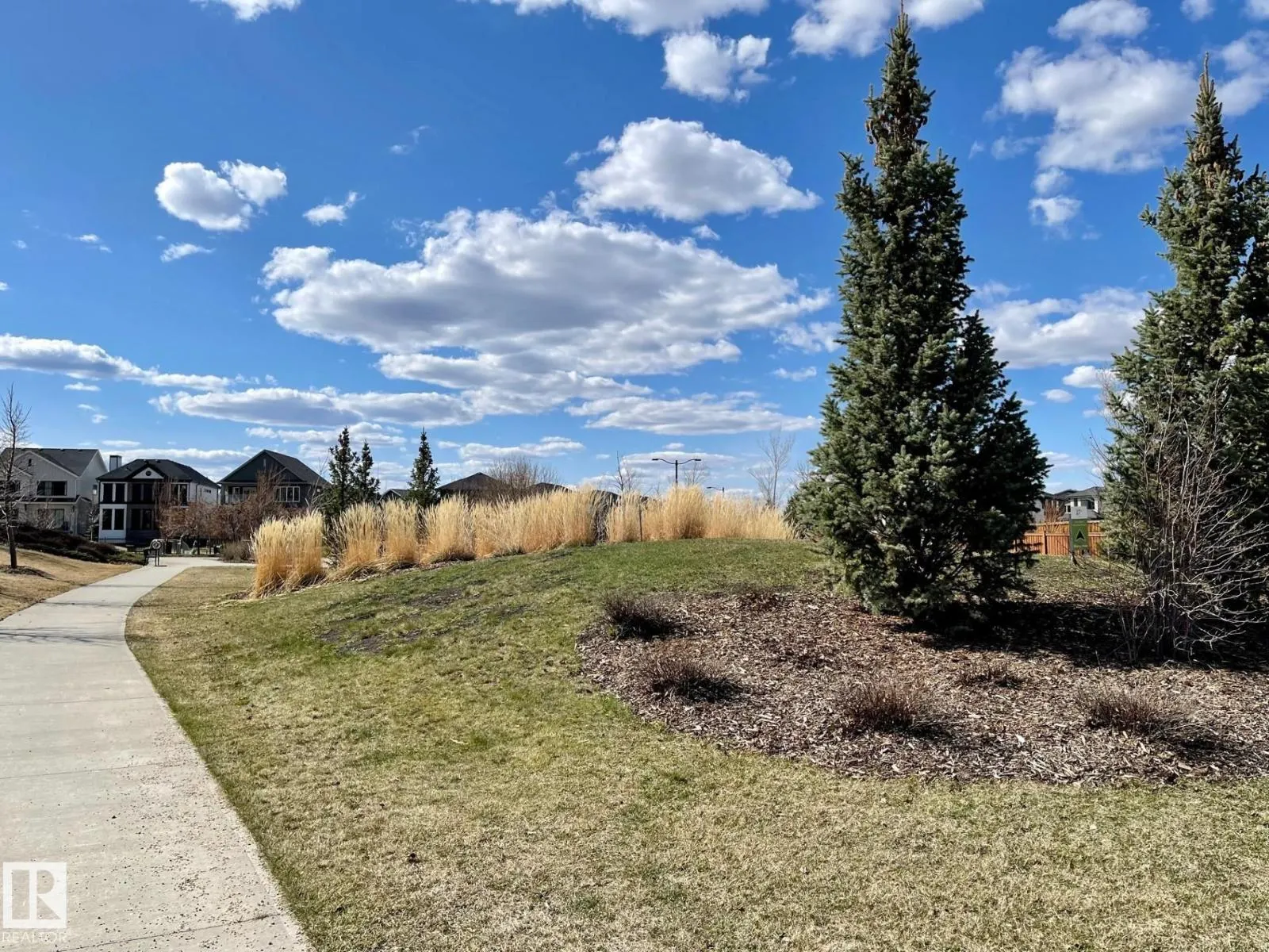 1311 HAINSTOCK WY SW