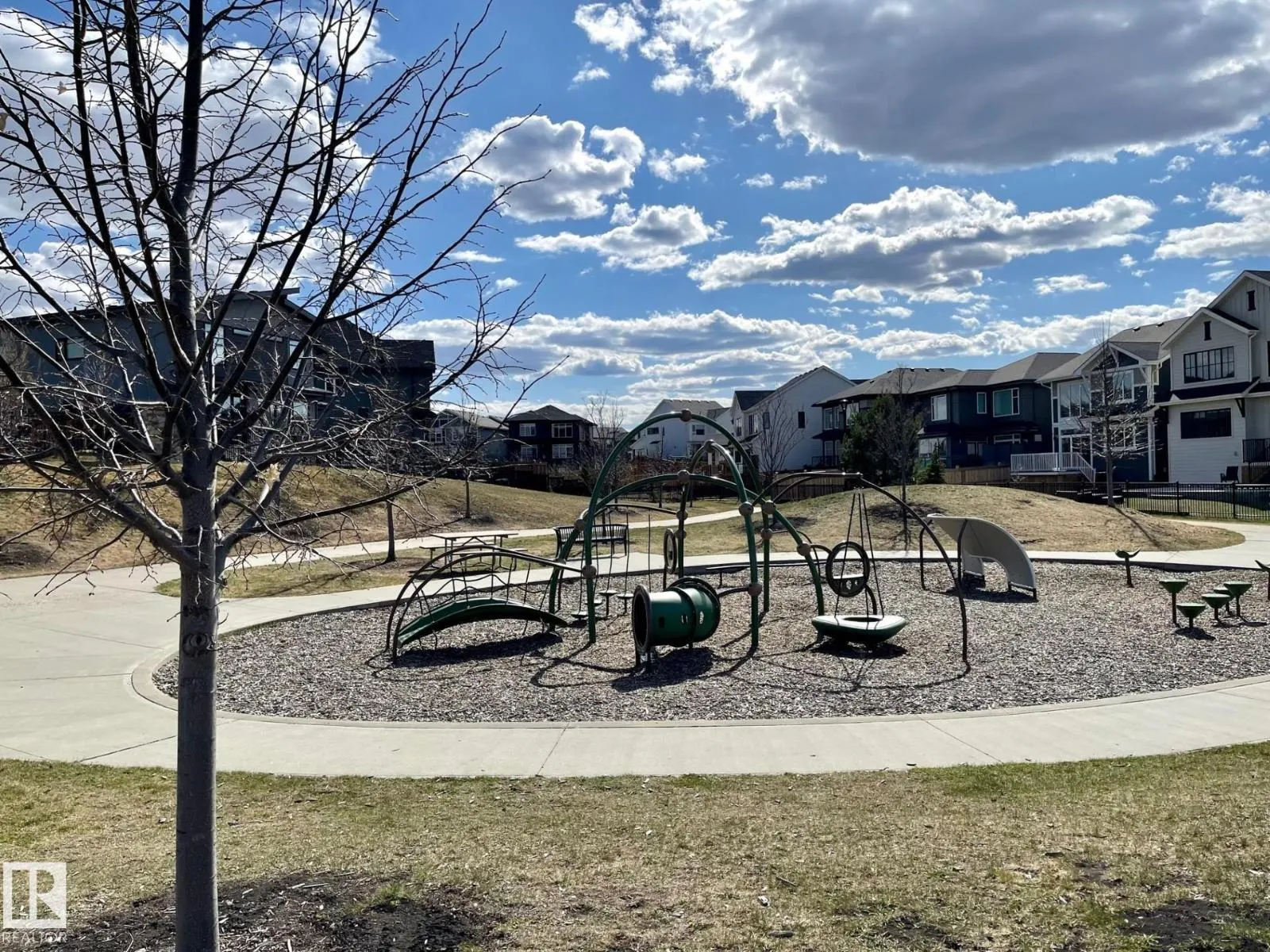 1311 HAINSTOCK WY SW