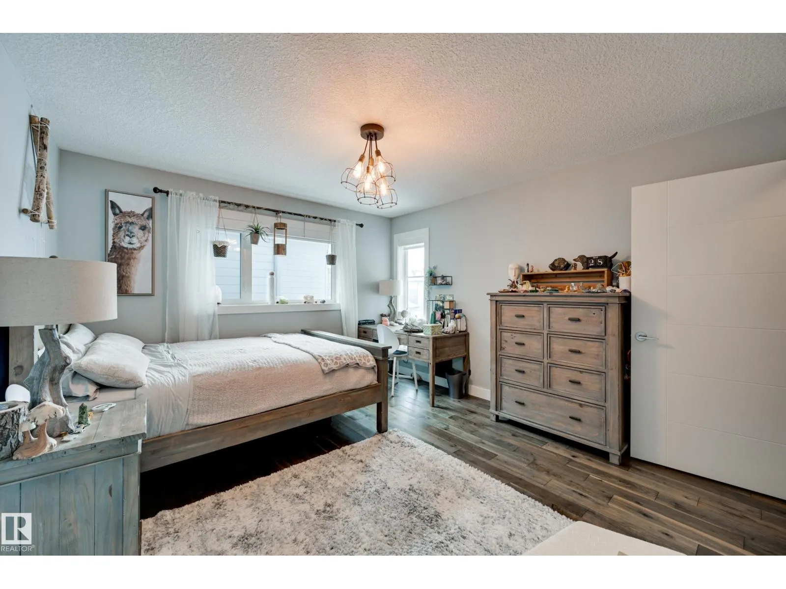 1311 HAINSTOCK WY SW