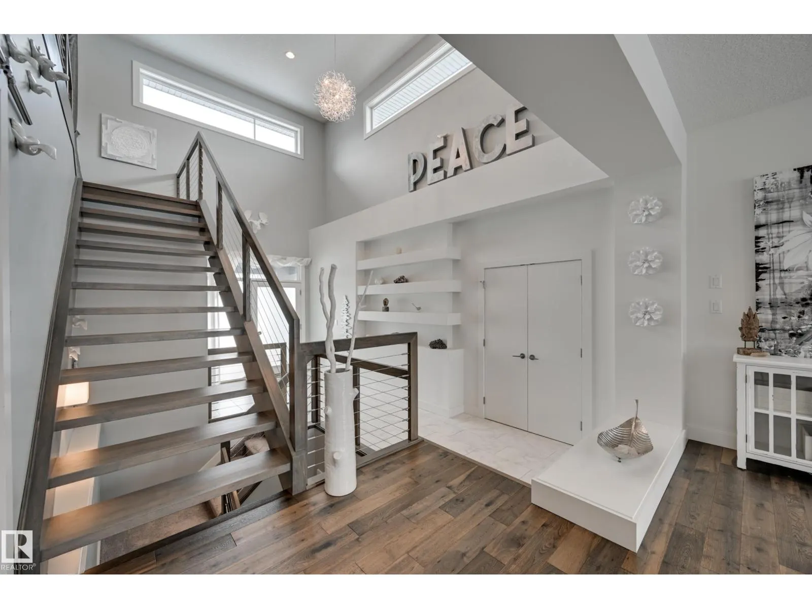 1311 HAINSTOCK WY SW