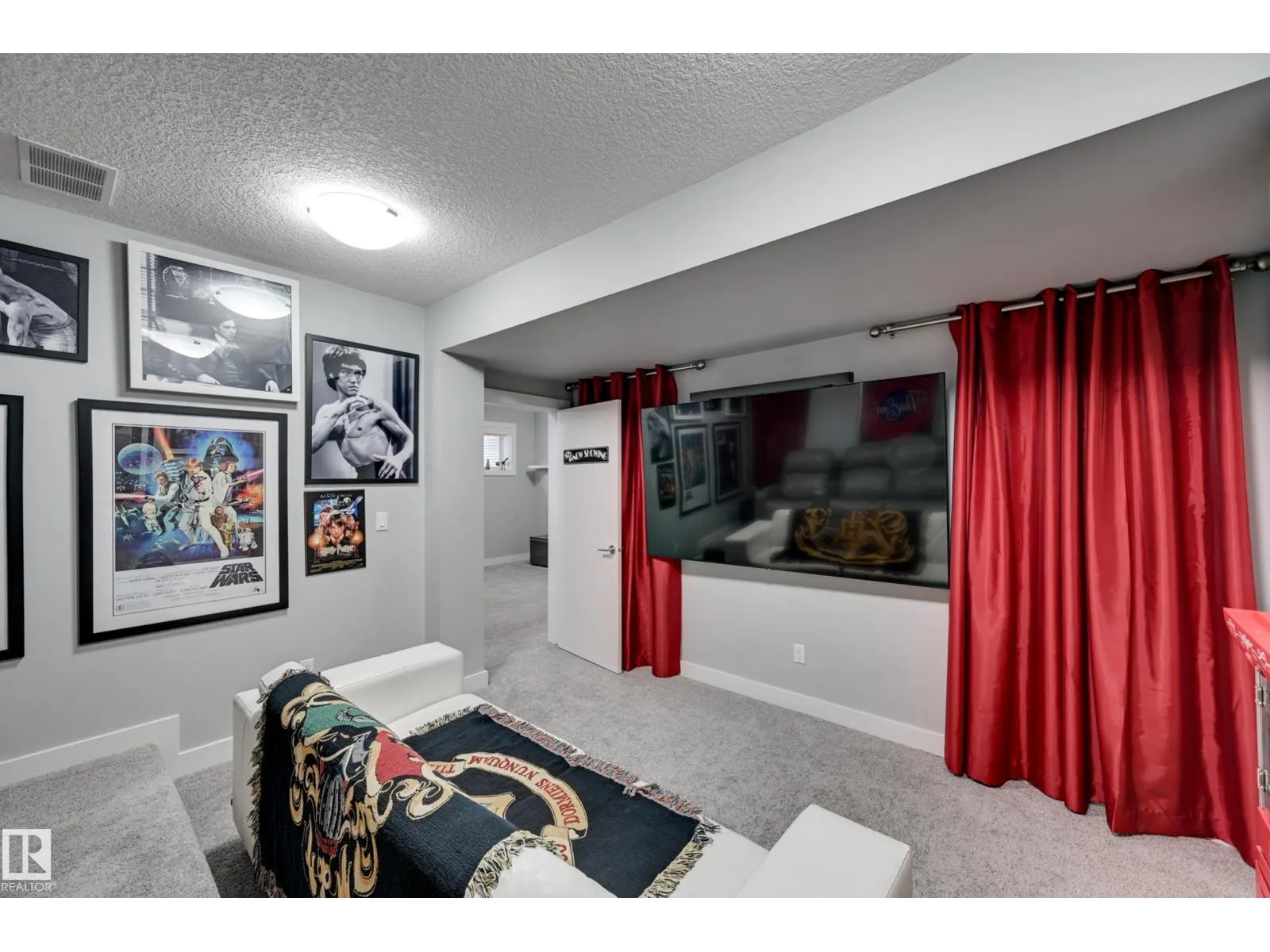 1311 HAINSTOCK WY SW