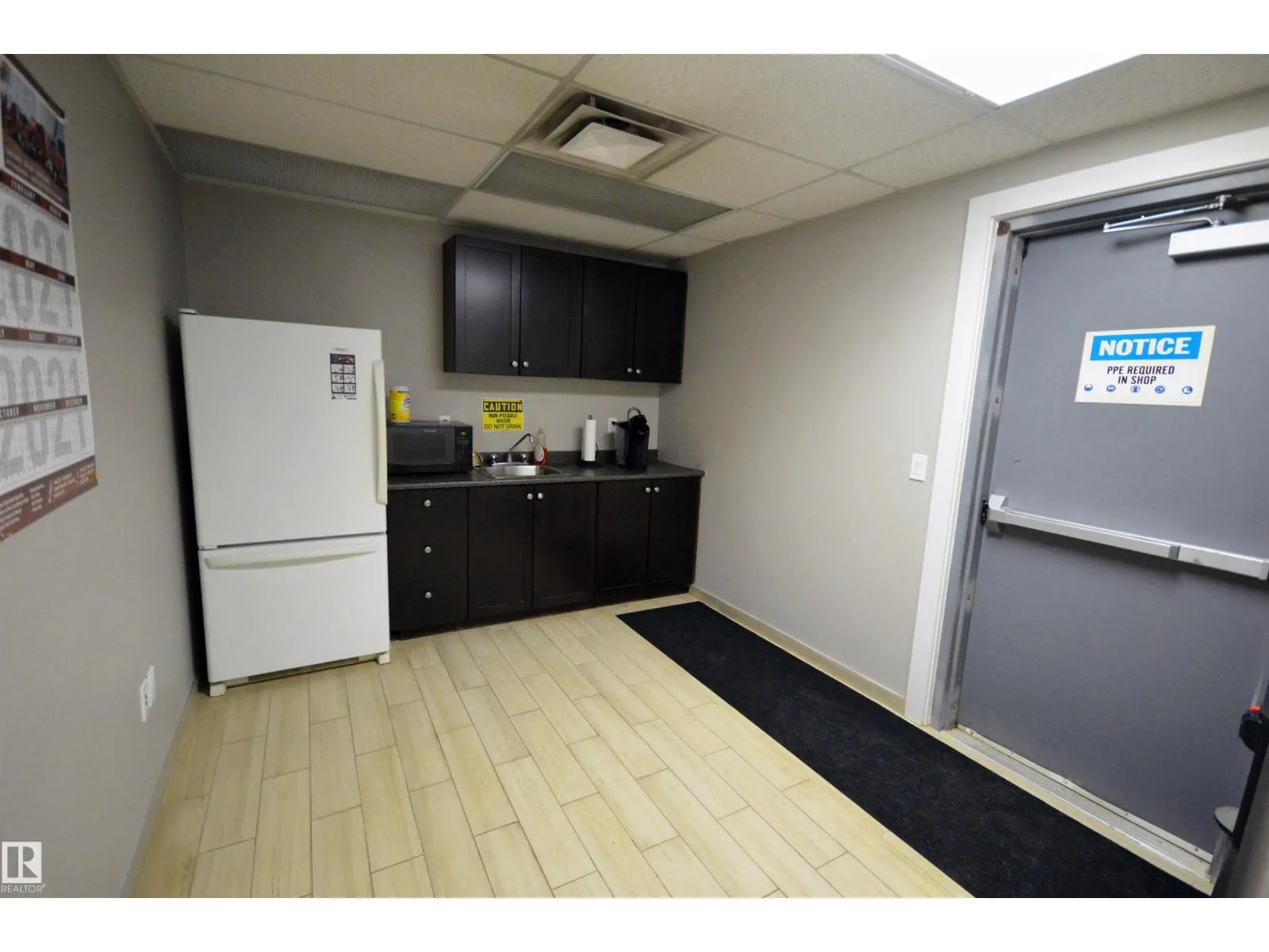 5A 45521 Hwy 660