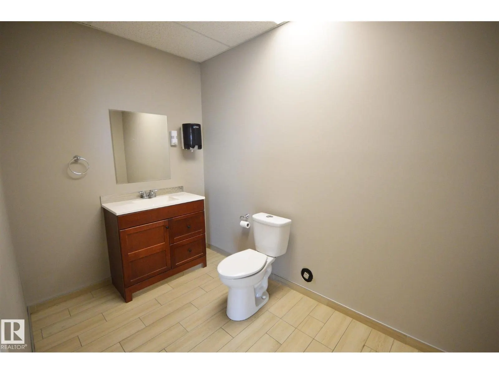 5A 45521 Hwy 660