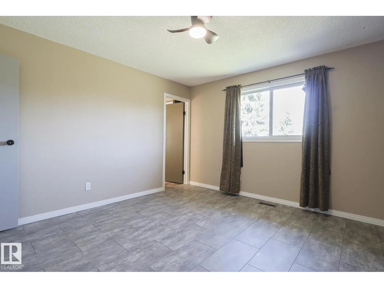 #42 52516 RGE ROAD 13
