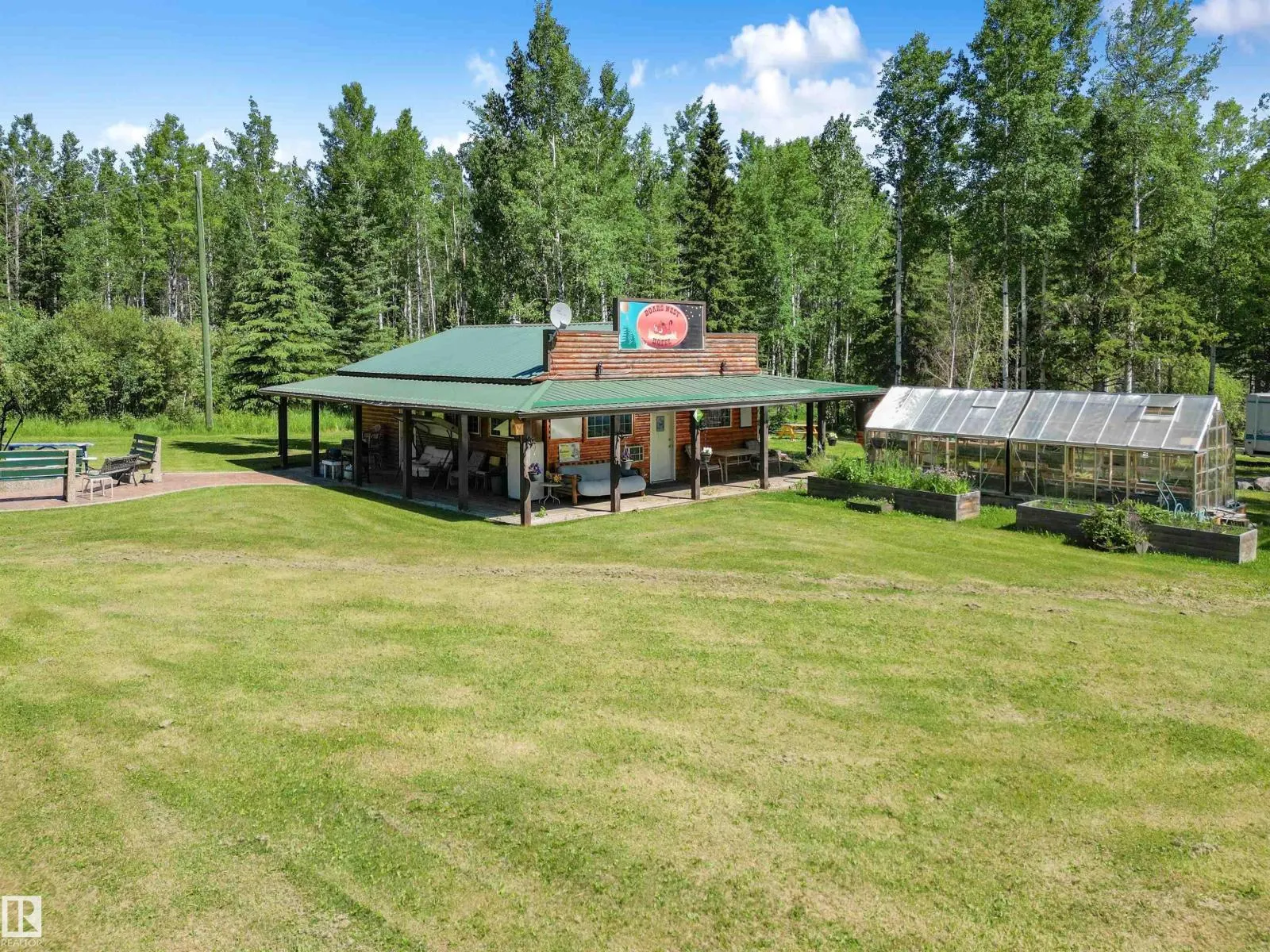 4836 A 53 AVE & 4836 B 53 AV