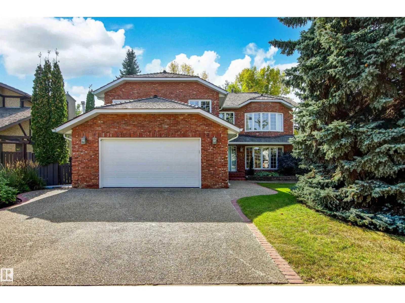 453 ROONEY CR NW