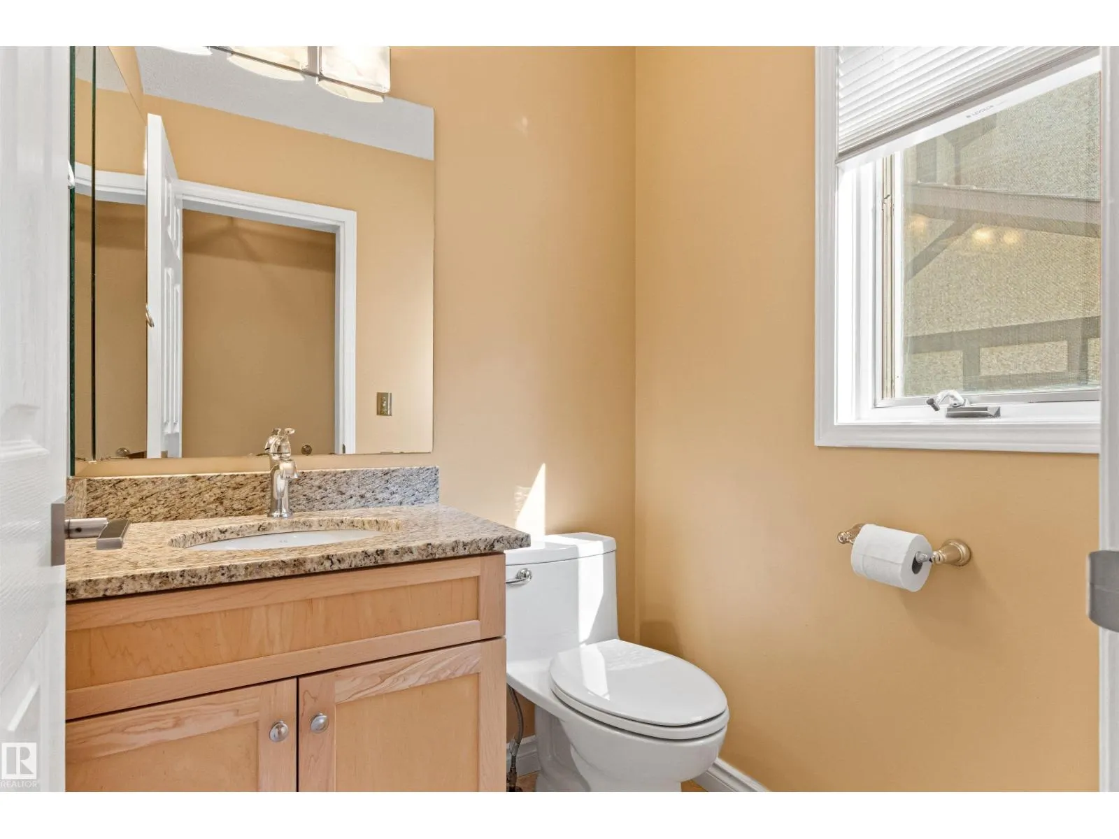 453 ROONEY CR NW