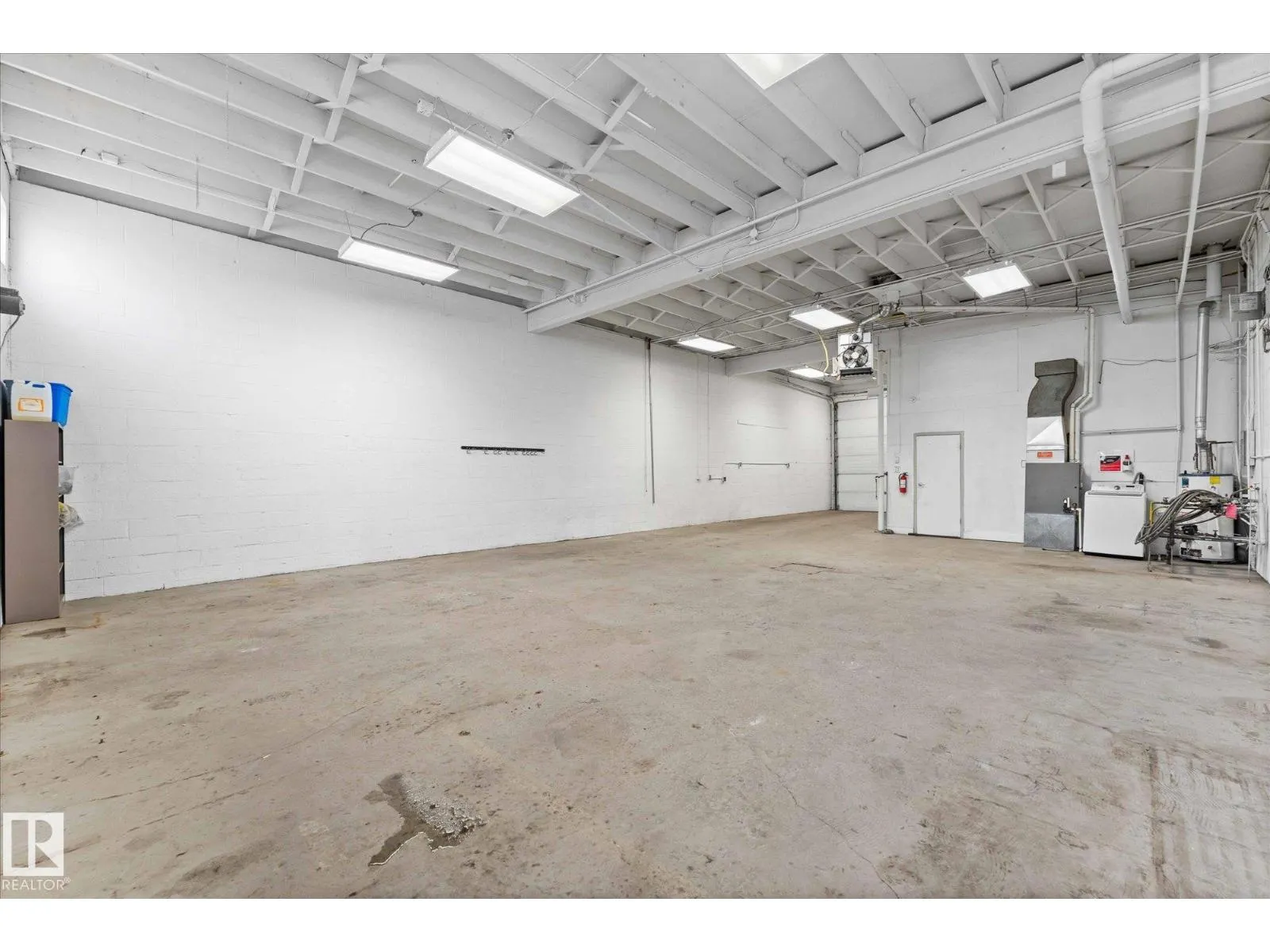 9613 62 AV NW