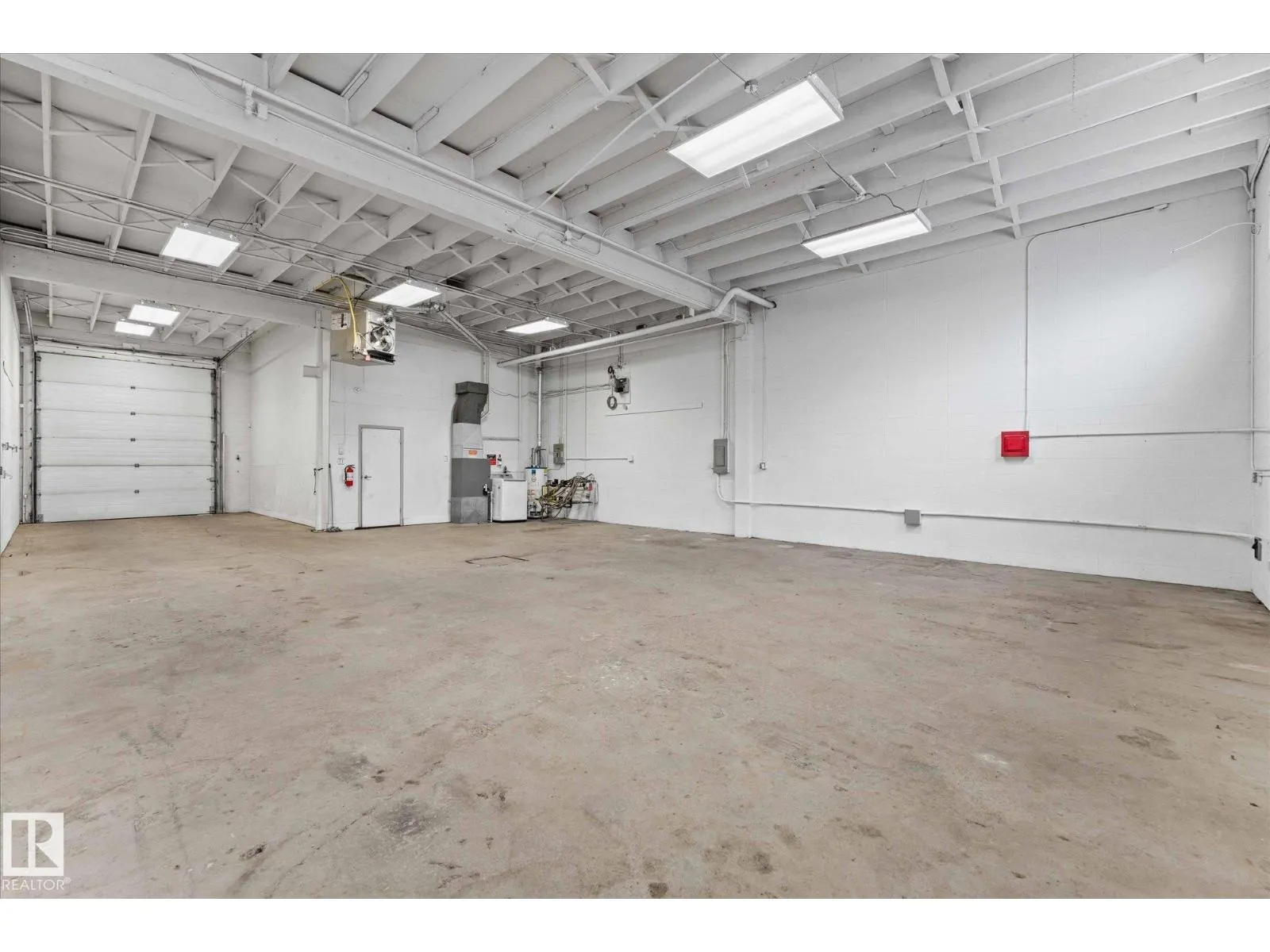 9613 62 AV NW
