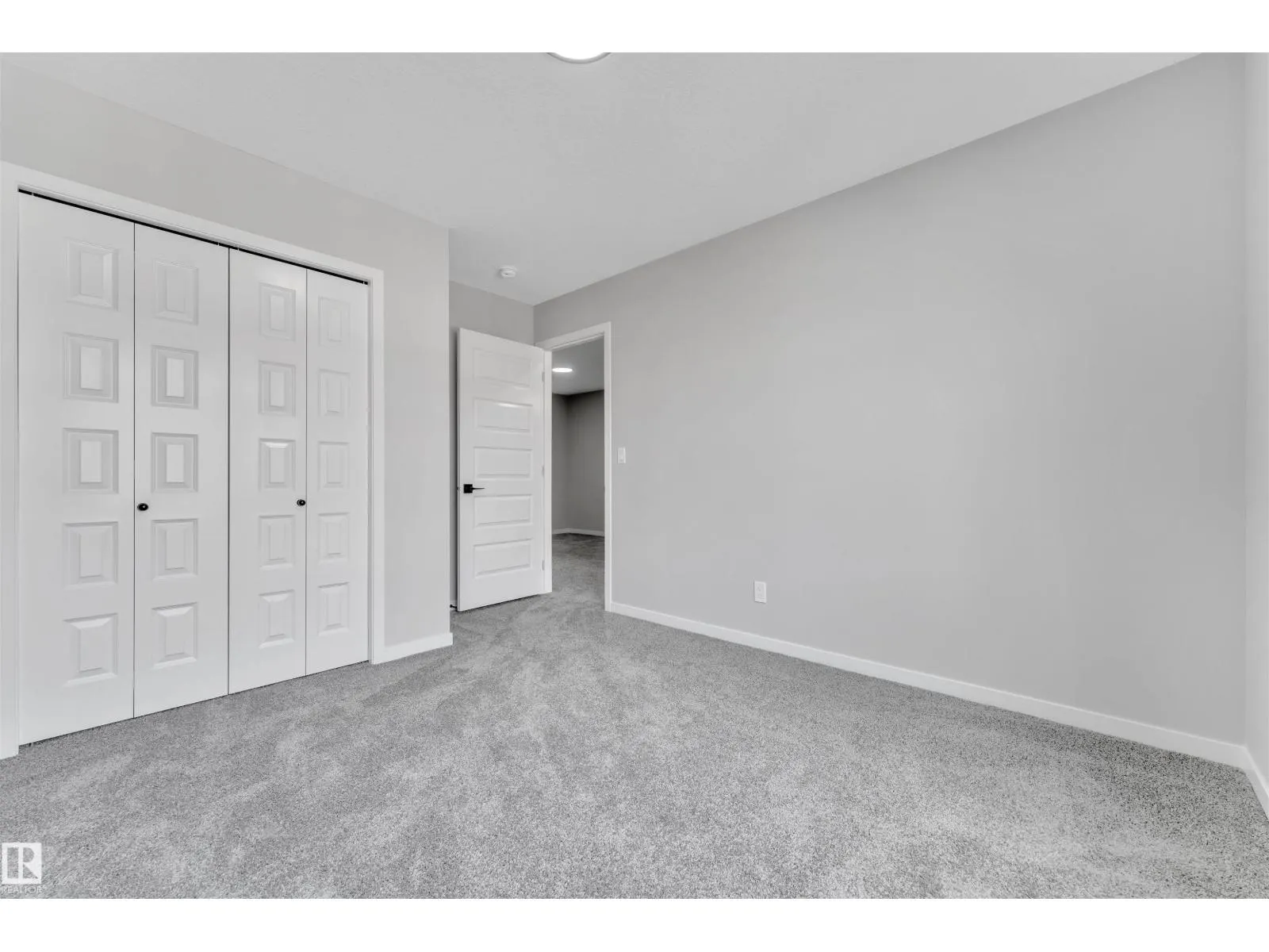 16832 49 ST NW