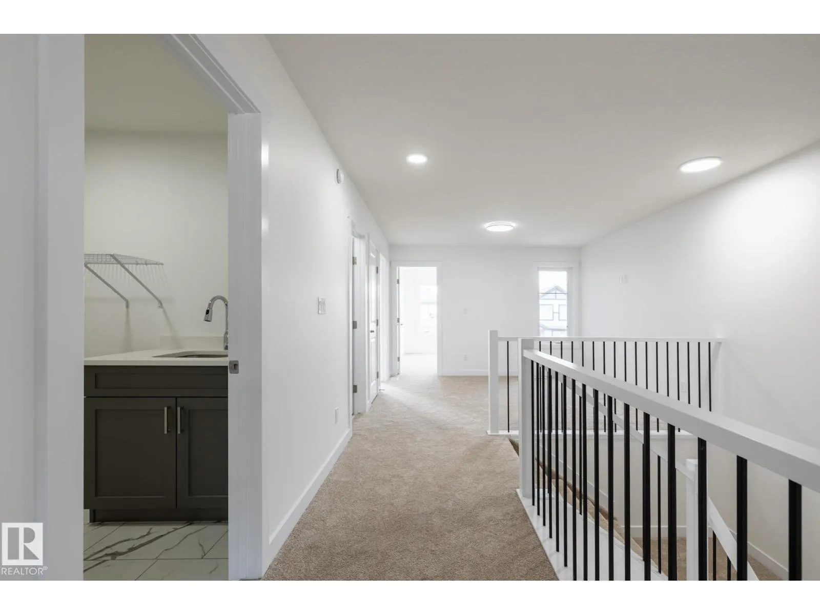 1933 209A ST NW