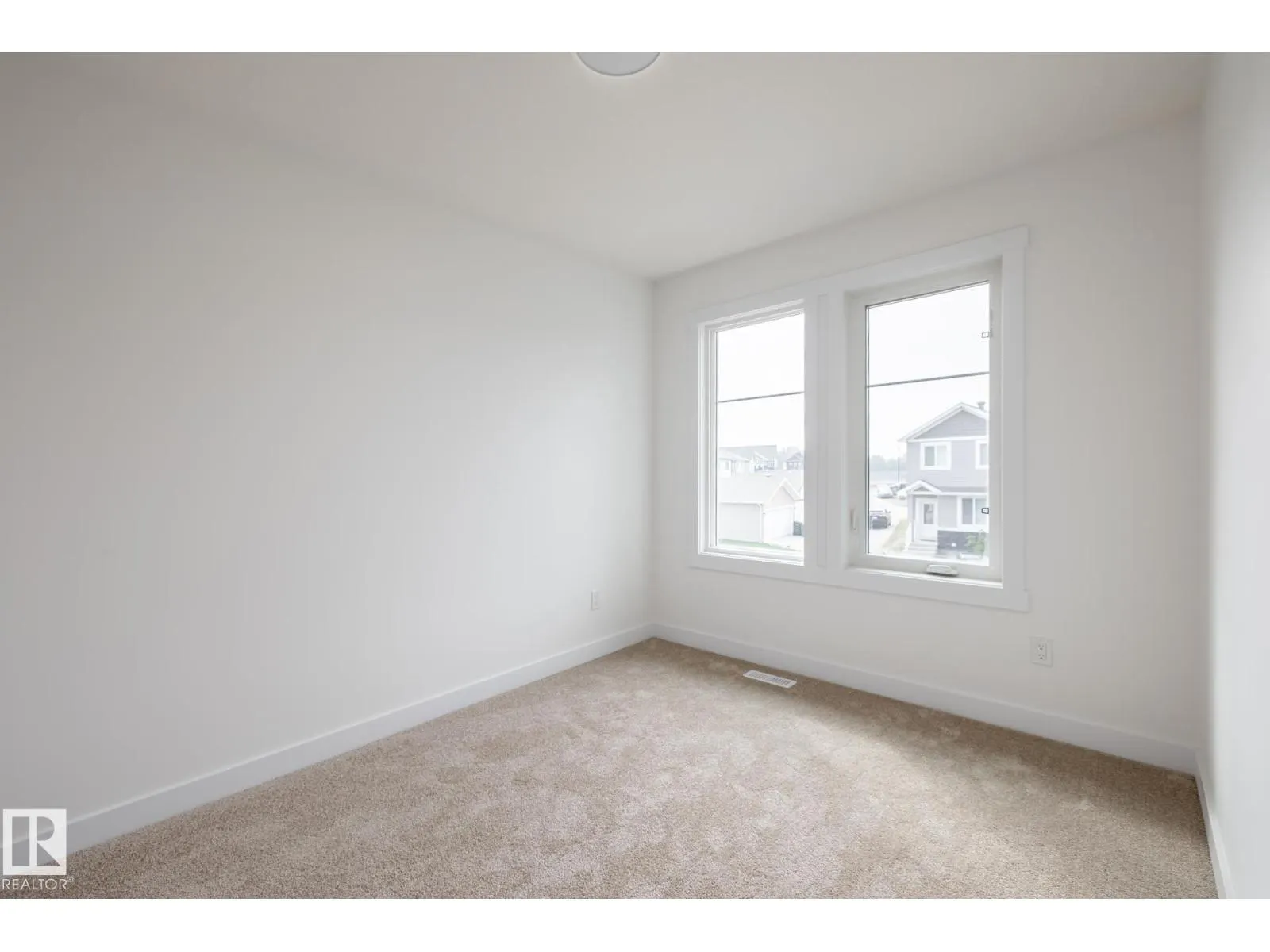 1933 209A ST NW