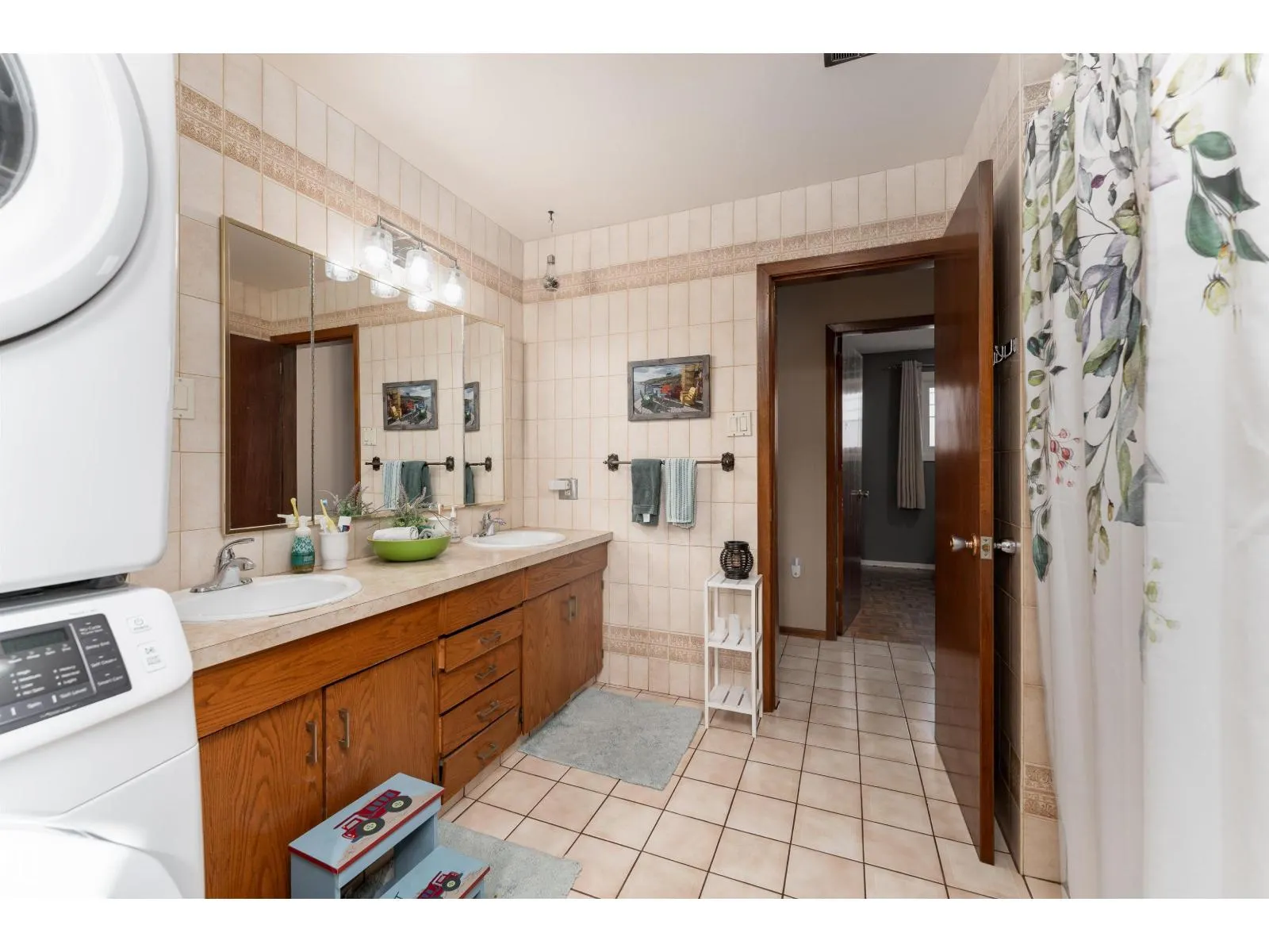 12904 86 ST NW