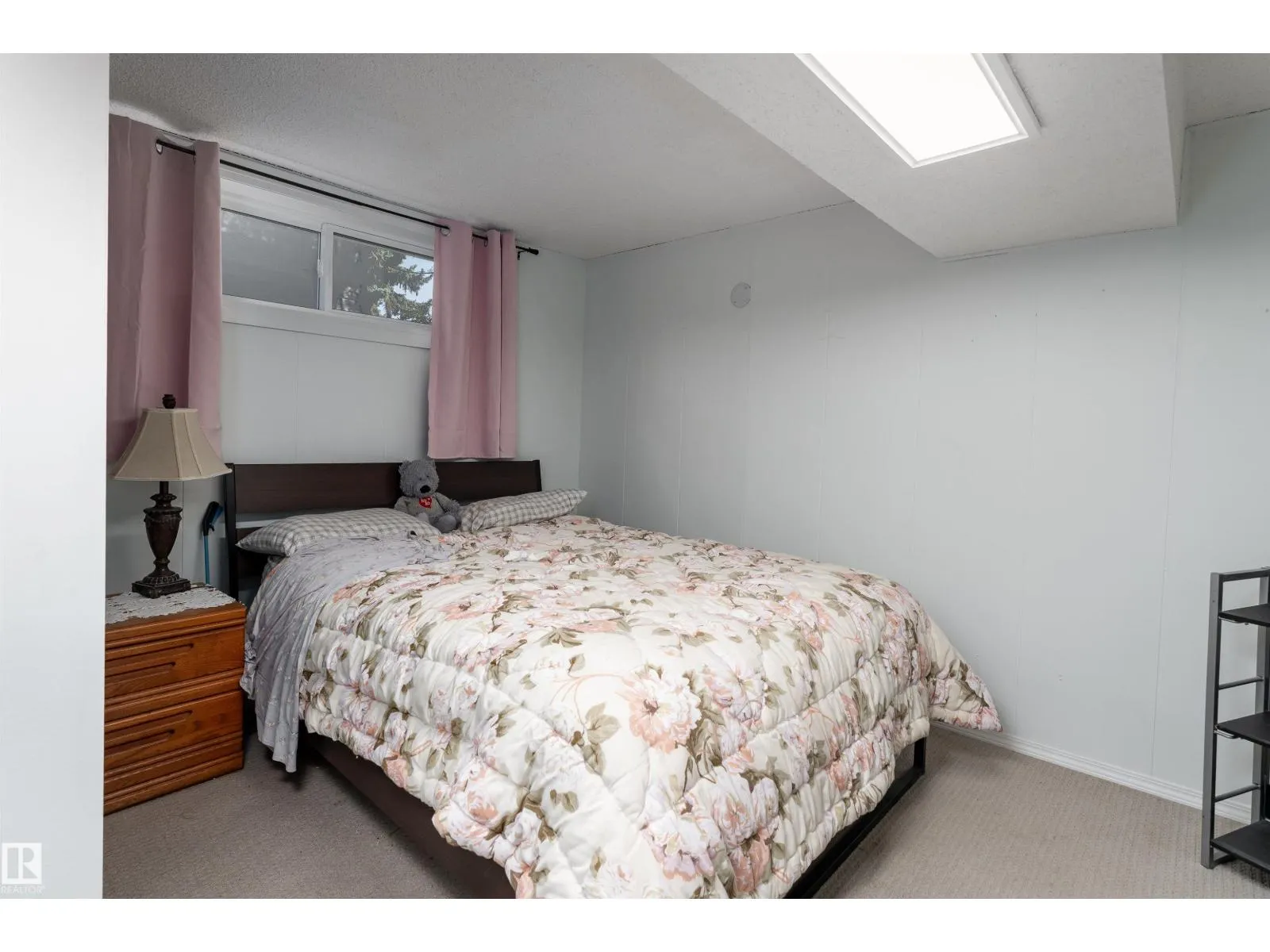 12904 86 ST NW