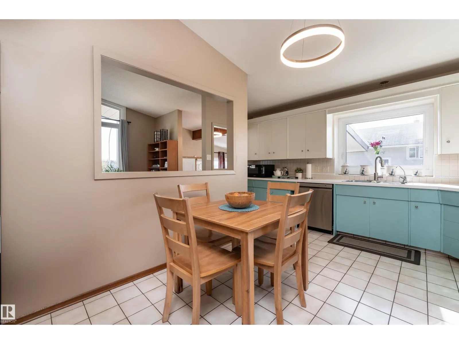 12904 86 ST NW