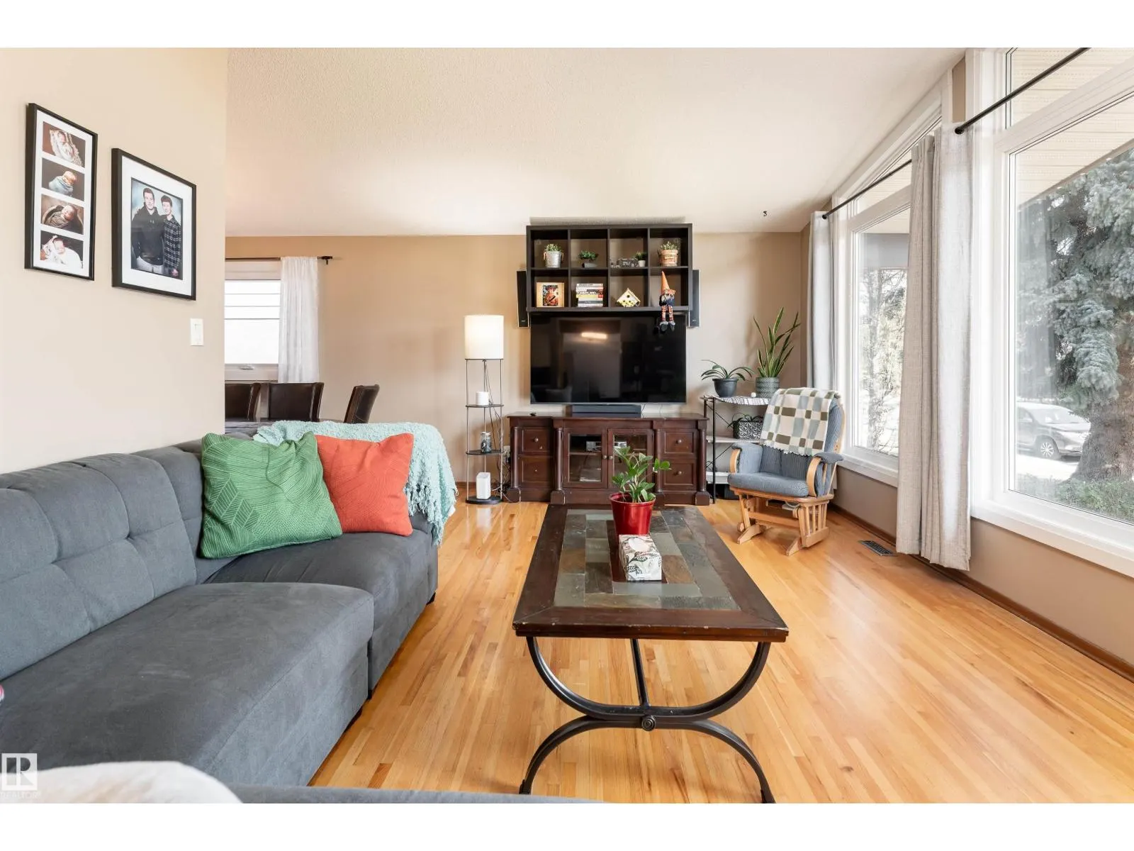 12904 86 ST NW