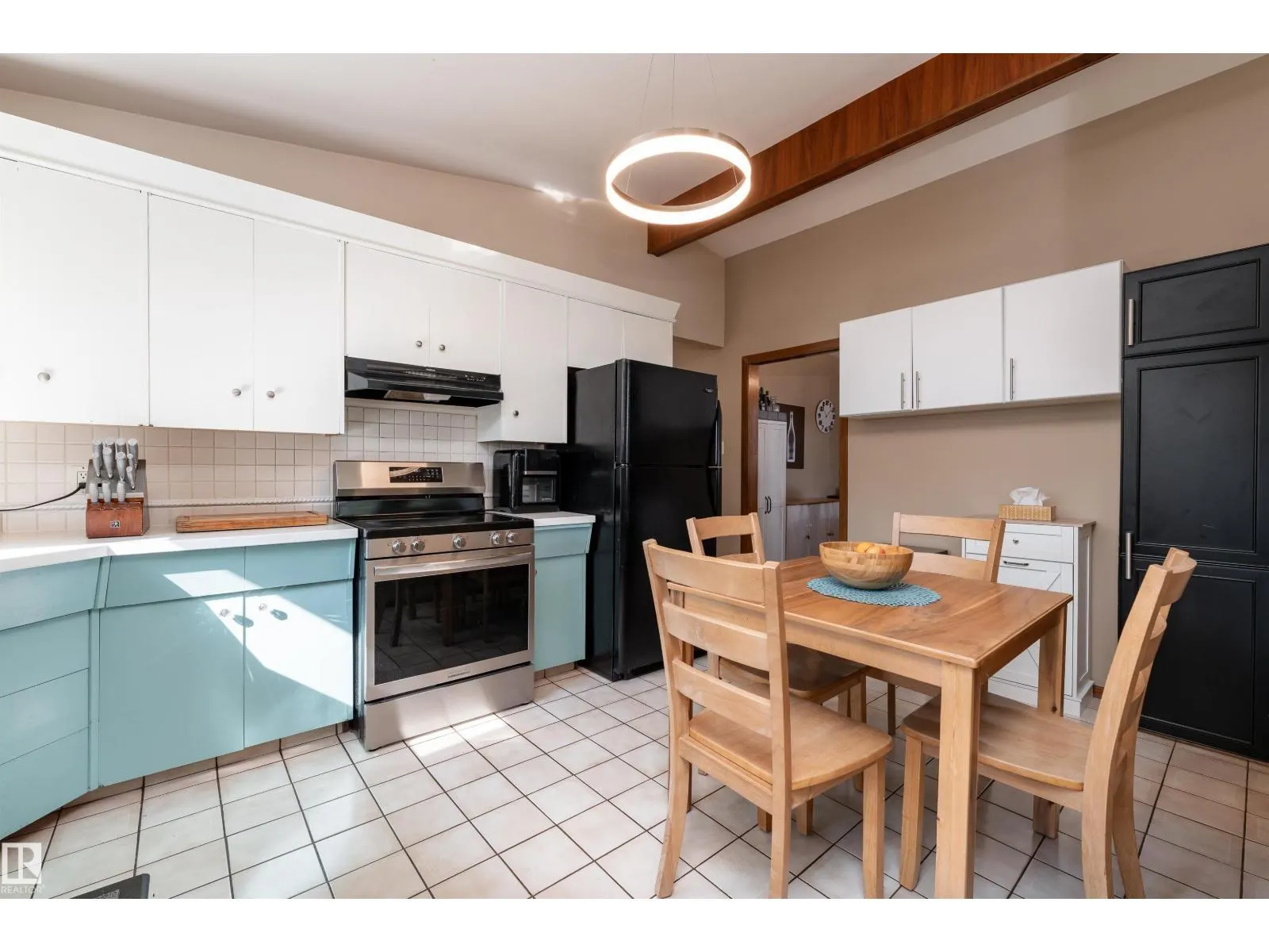12904 86 ST NW