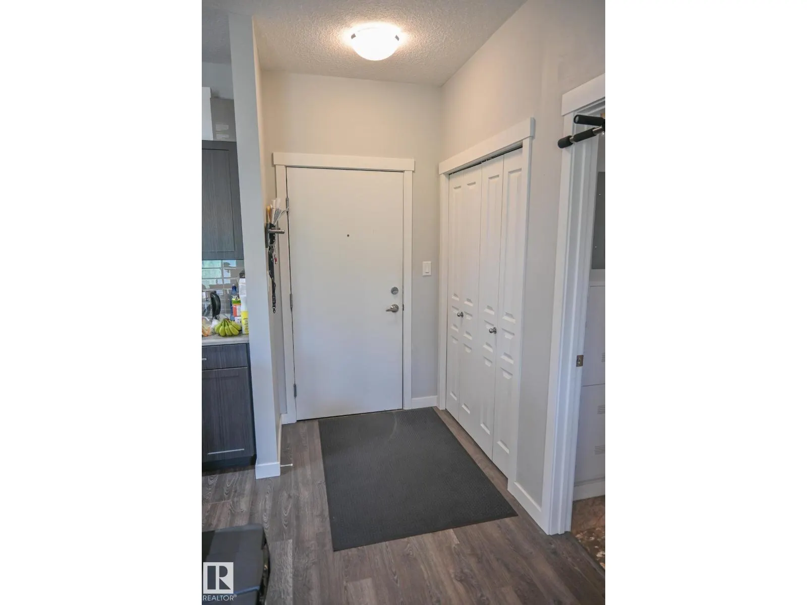 #201 812 WELSH DR SW