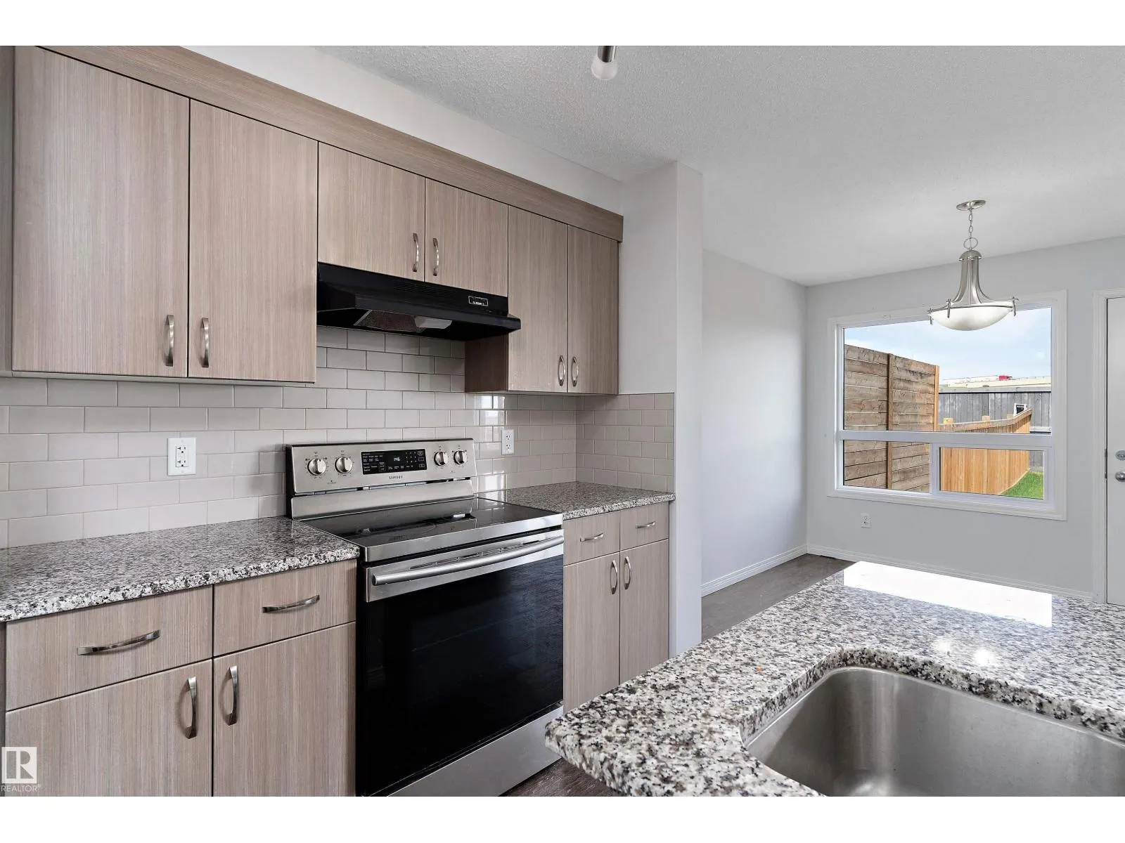17135 38 ST NW