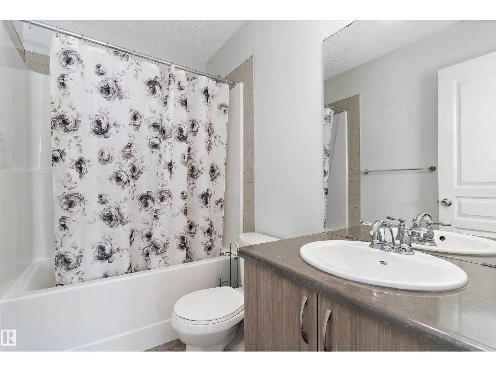17135 38 ST NW