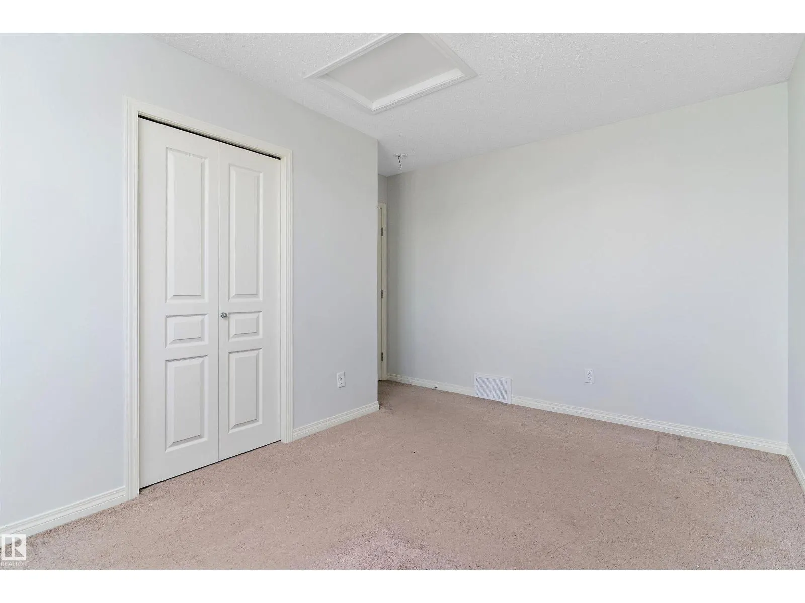 17135 38 ST NW